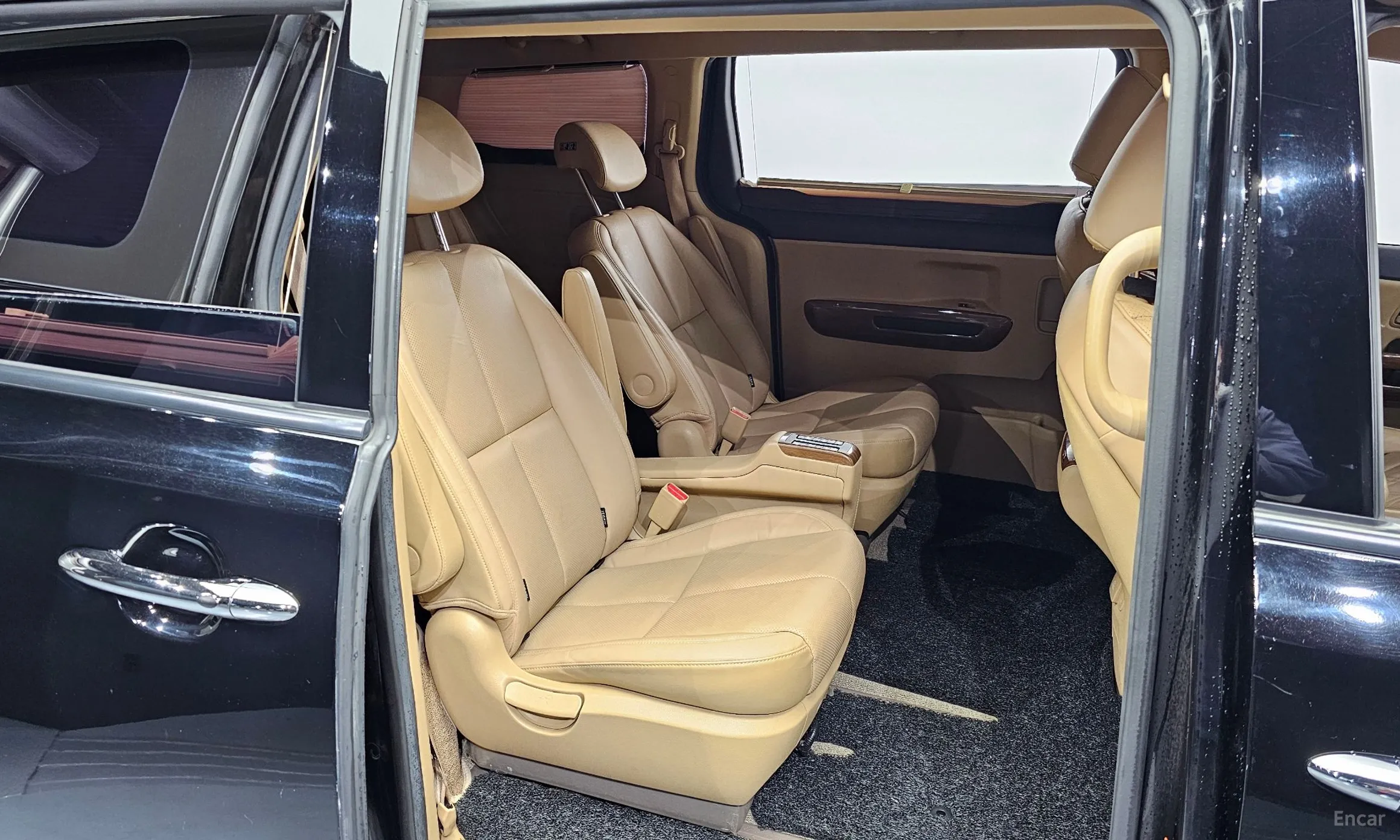 Kia Carnival превью 12