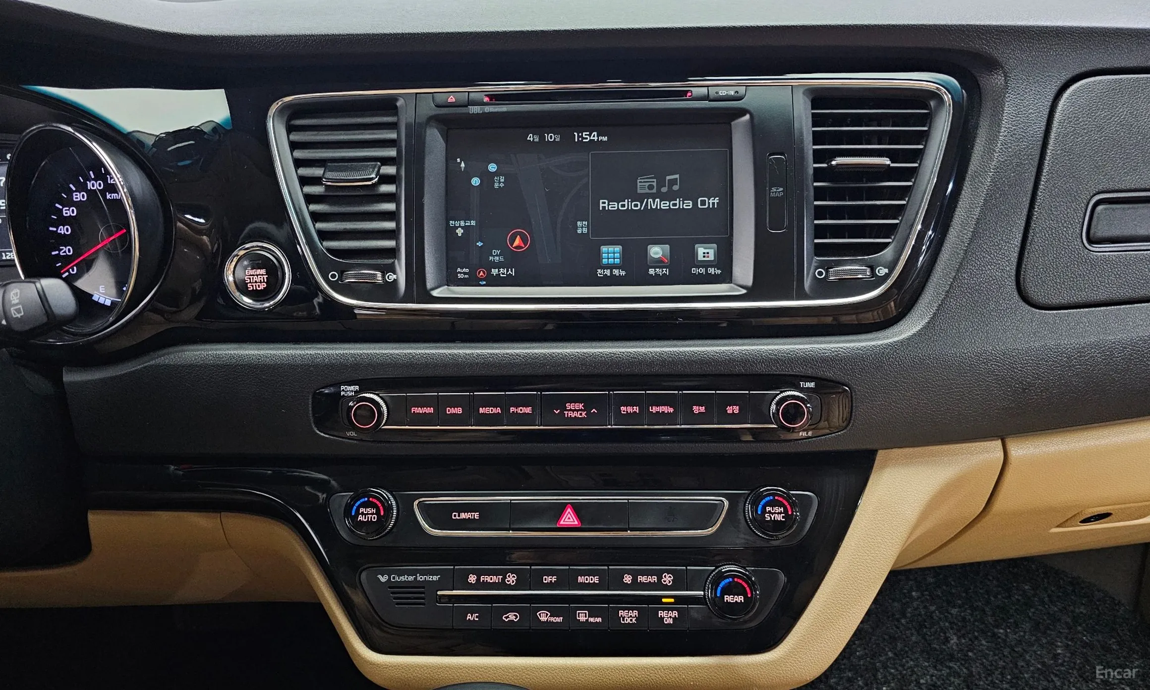 Kia Carnival превью 14