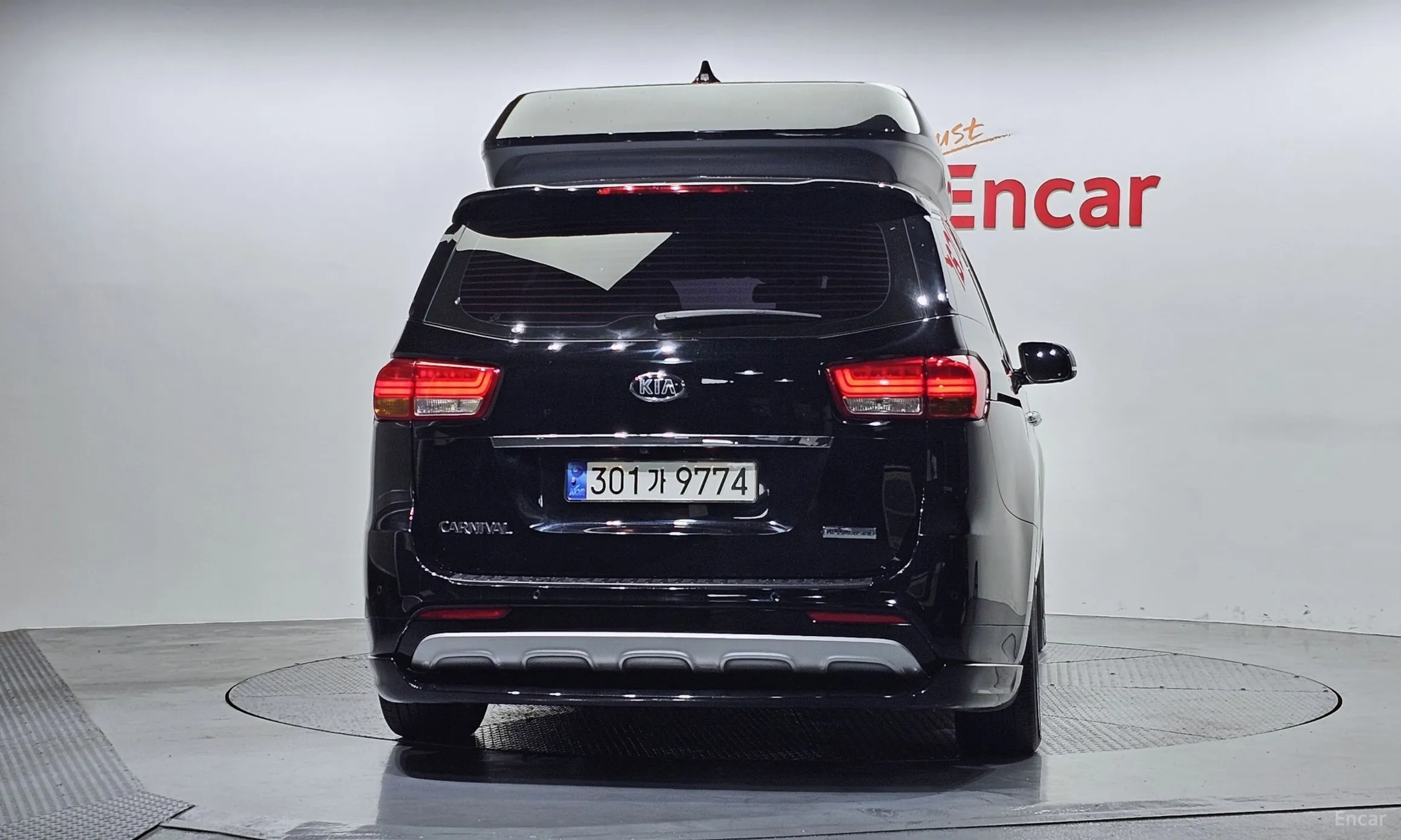 Kia Carnival превью 4