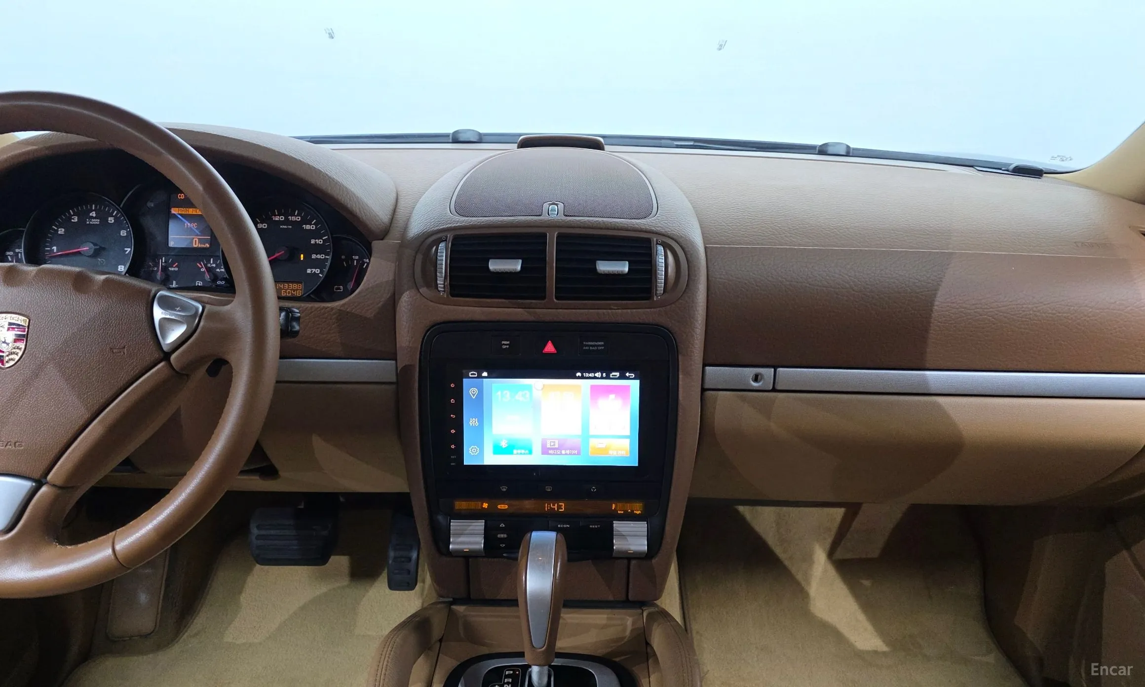 Porsche Cayenne превью 16