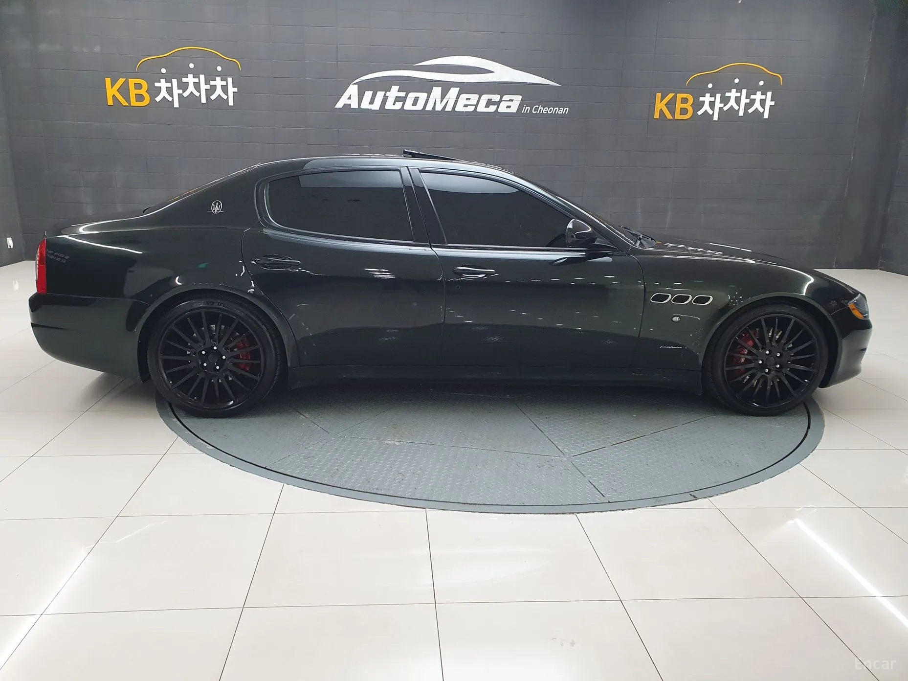 Maserati Quattroporte превью 17