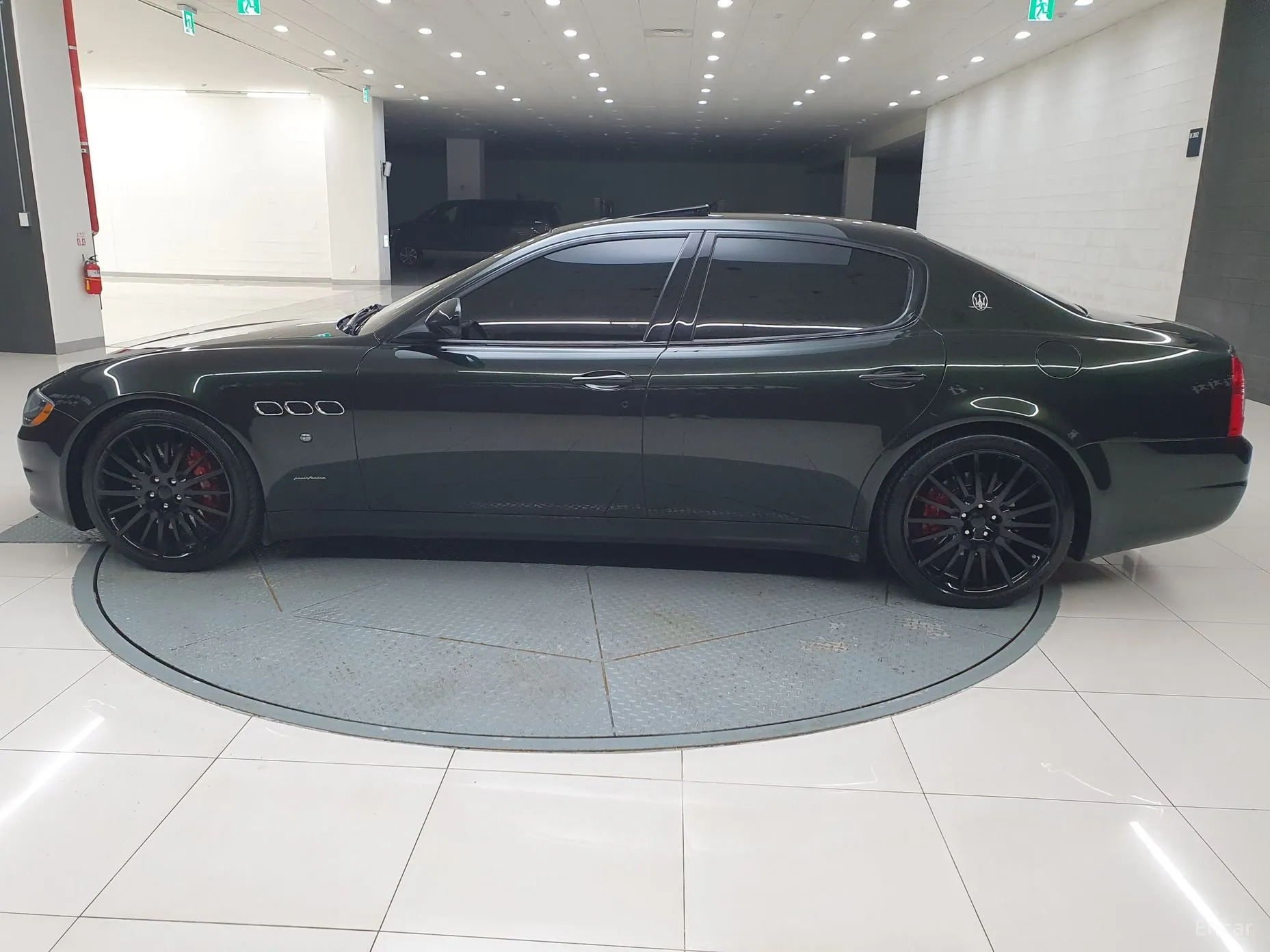 Maserati Quattroporte превью 19