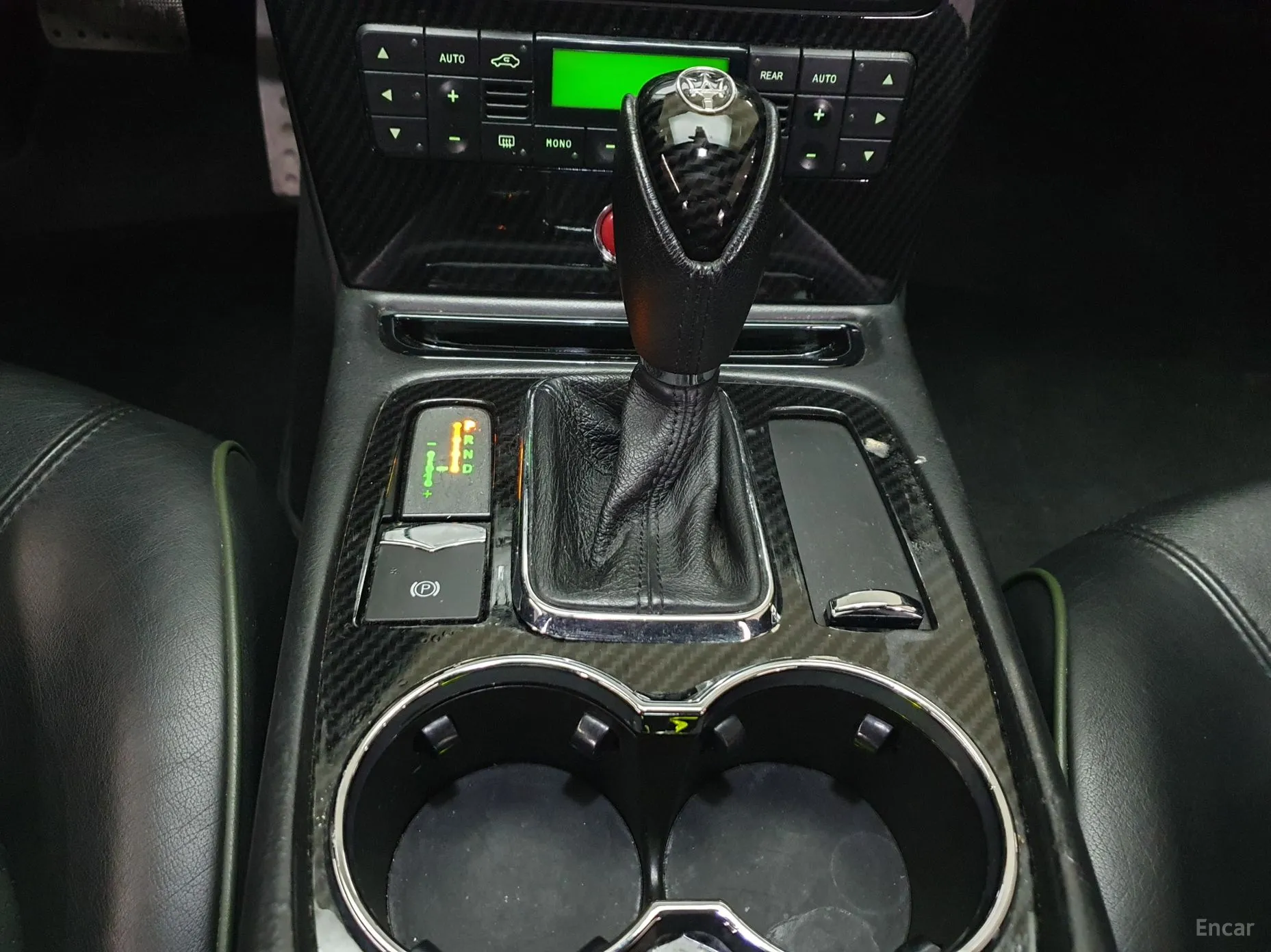 Maserati Quattroporte превью 9
