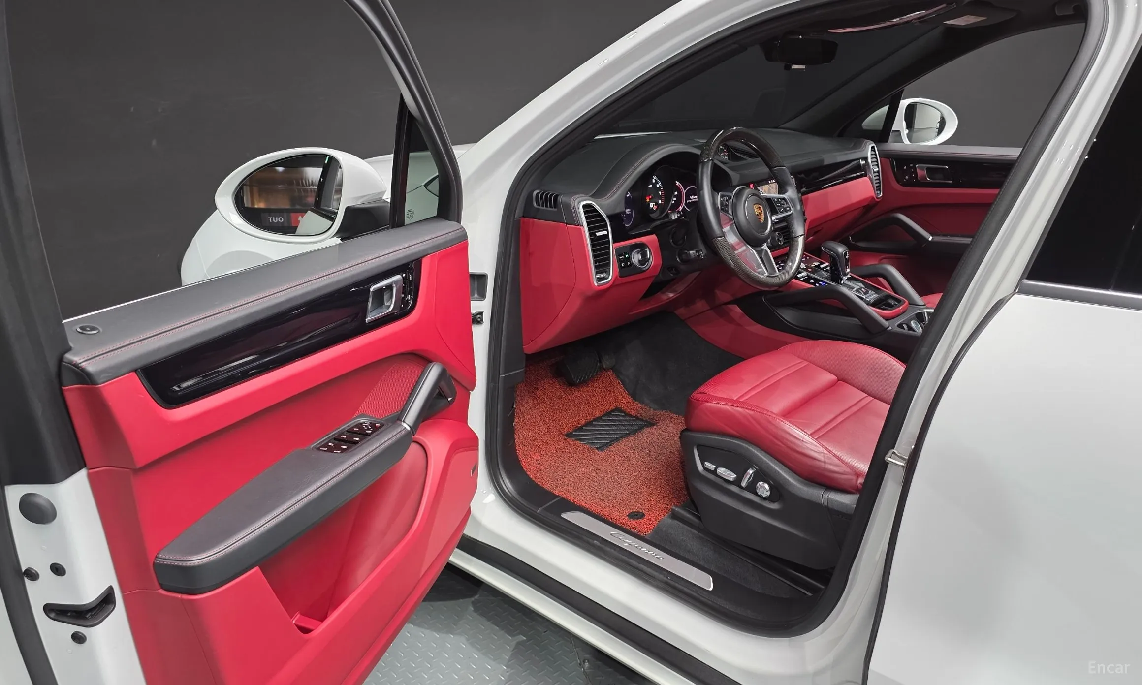 Porsche Cayenne (PO536) превью 10