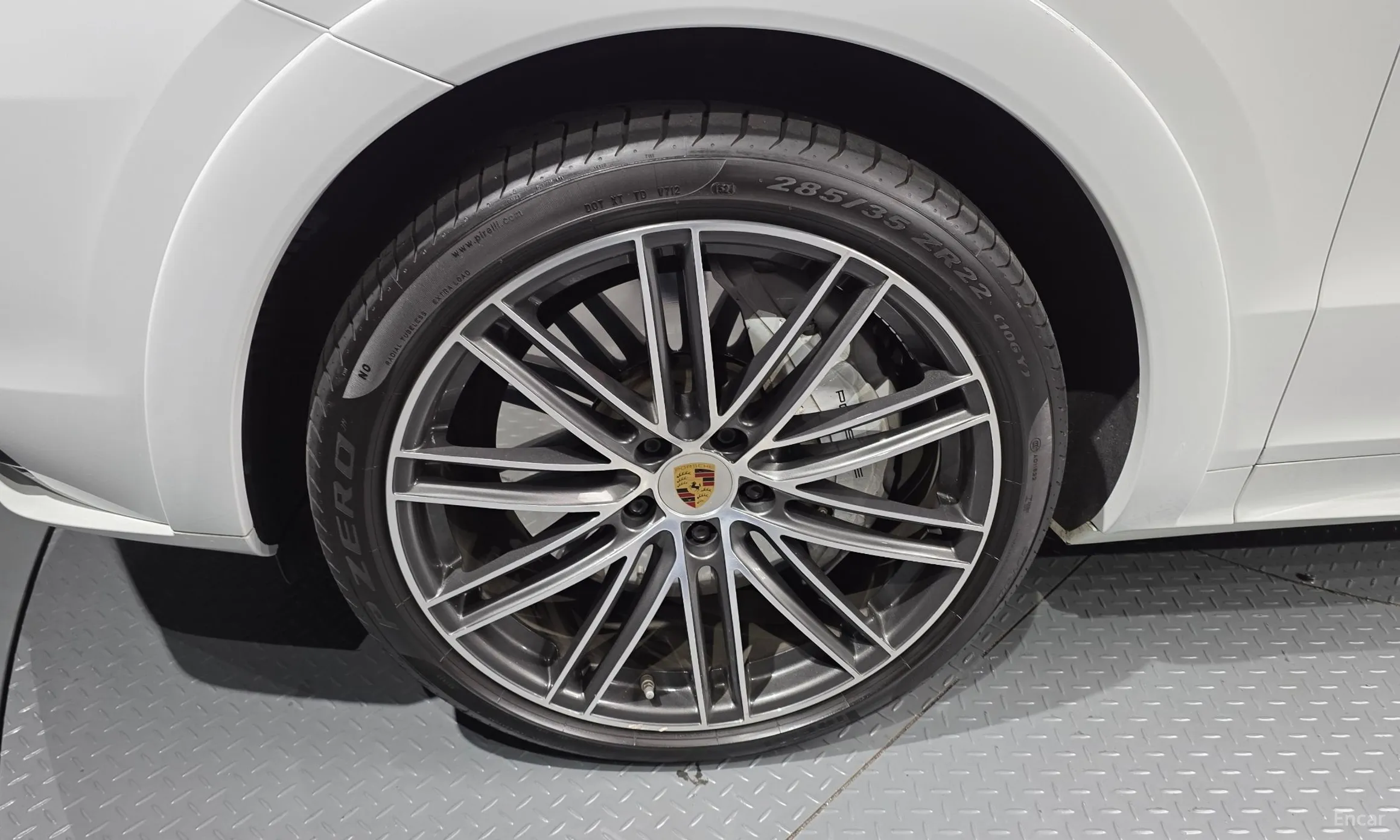 Porsche Cayenne (PO536) превью 5