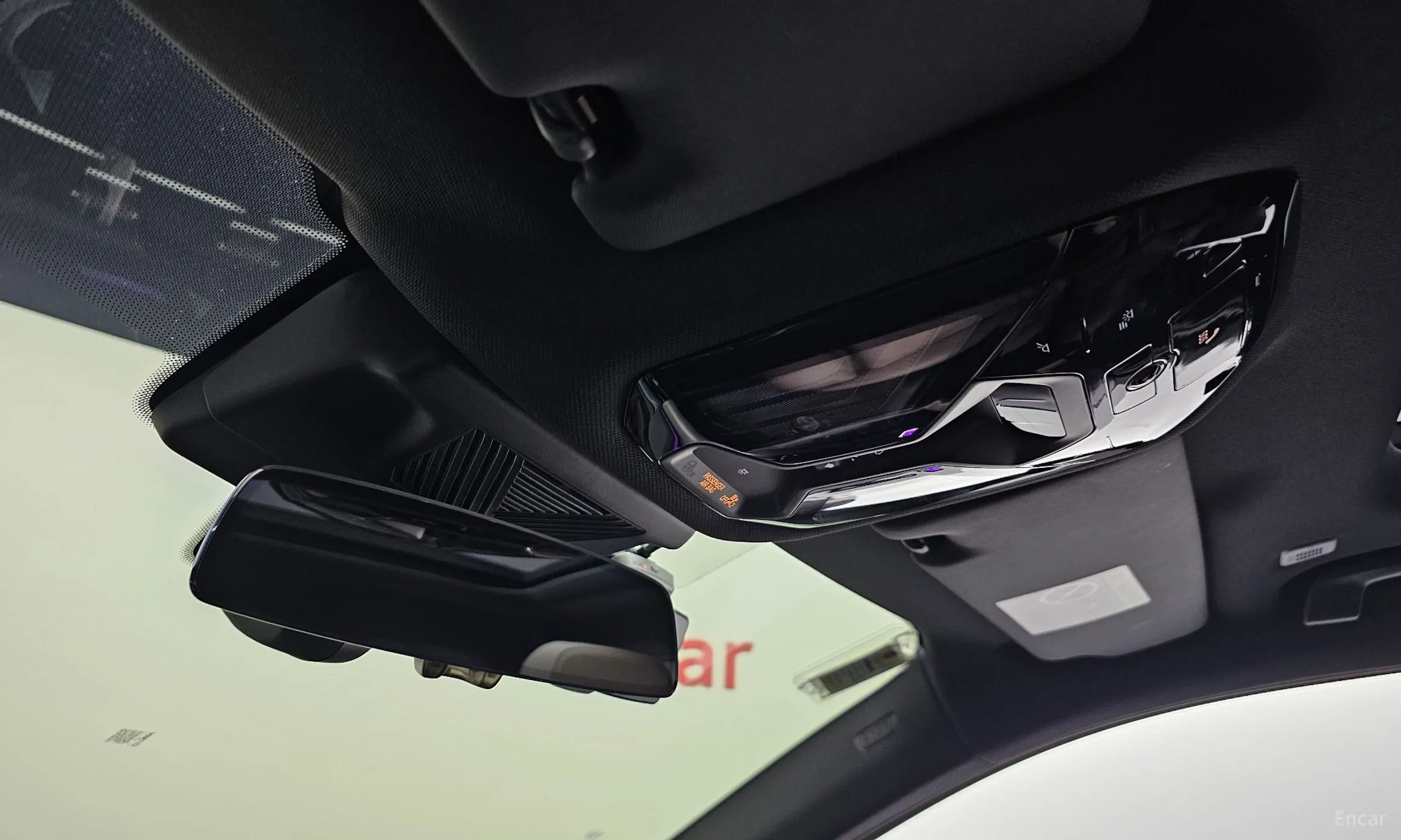 BMW 5 Series (G60) превью 16