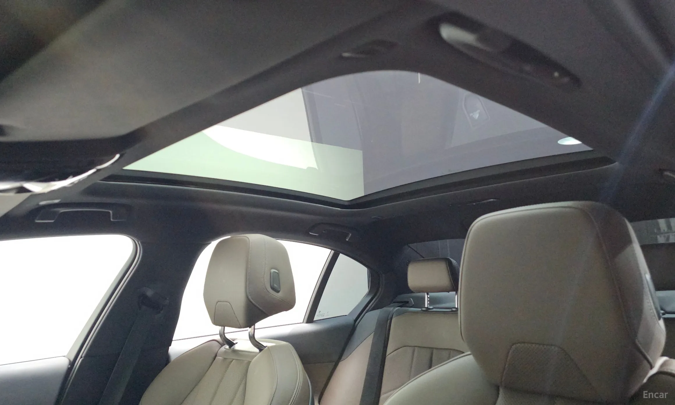 BMW 5 Series (G60) превью 20