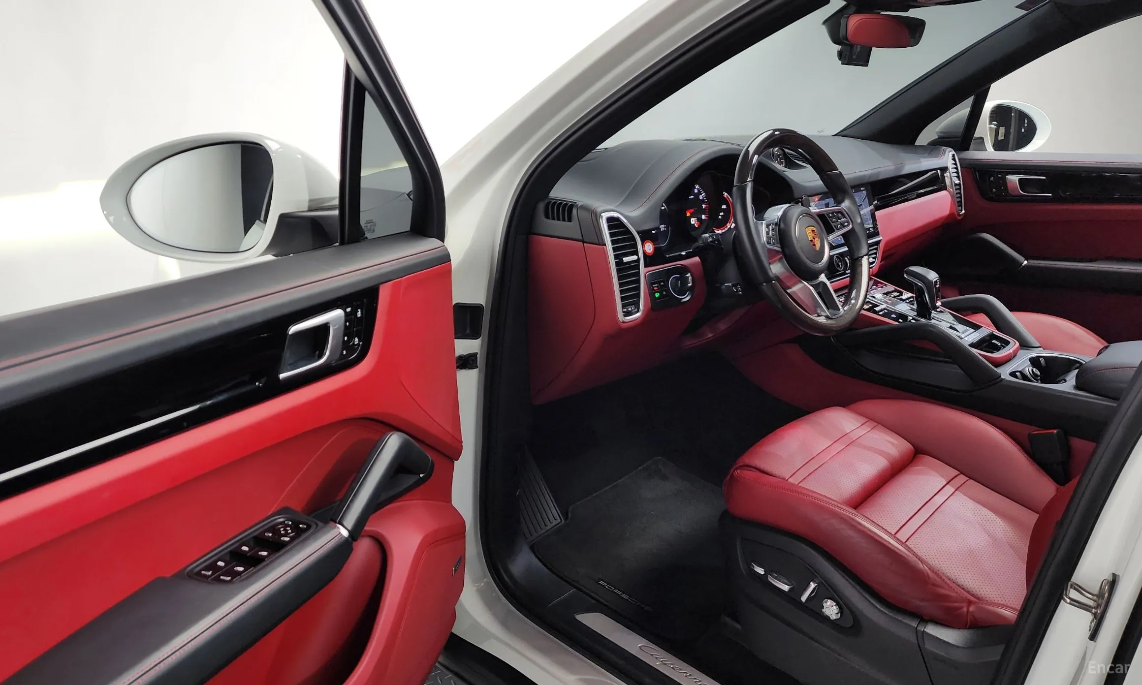 Porsche Cayenne (PO536) превью 10