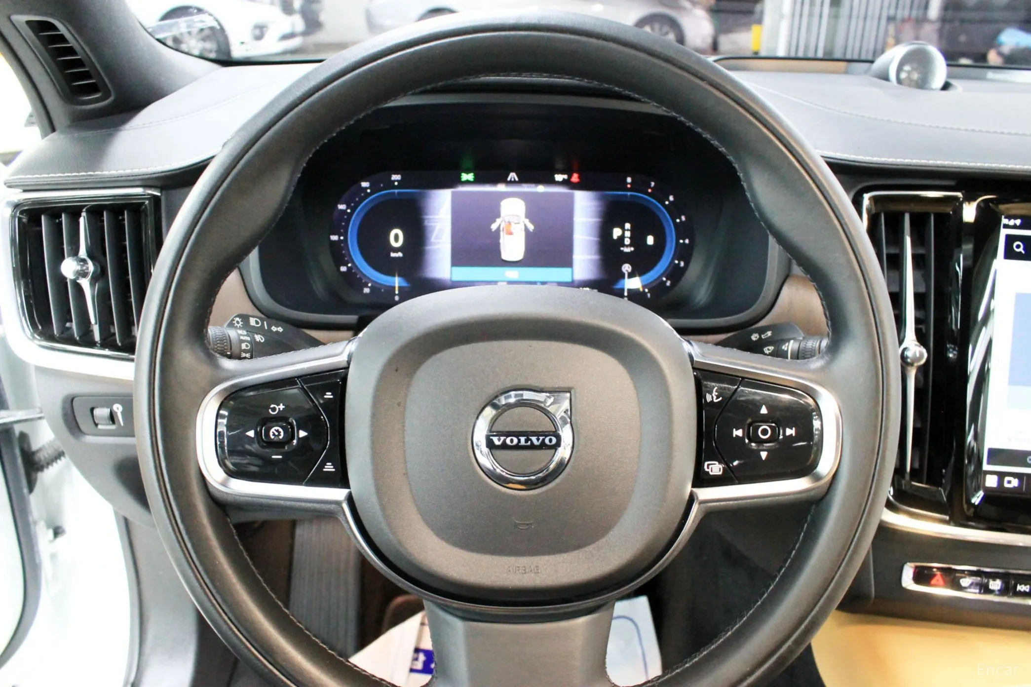 Volvo S90 превью 12
