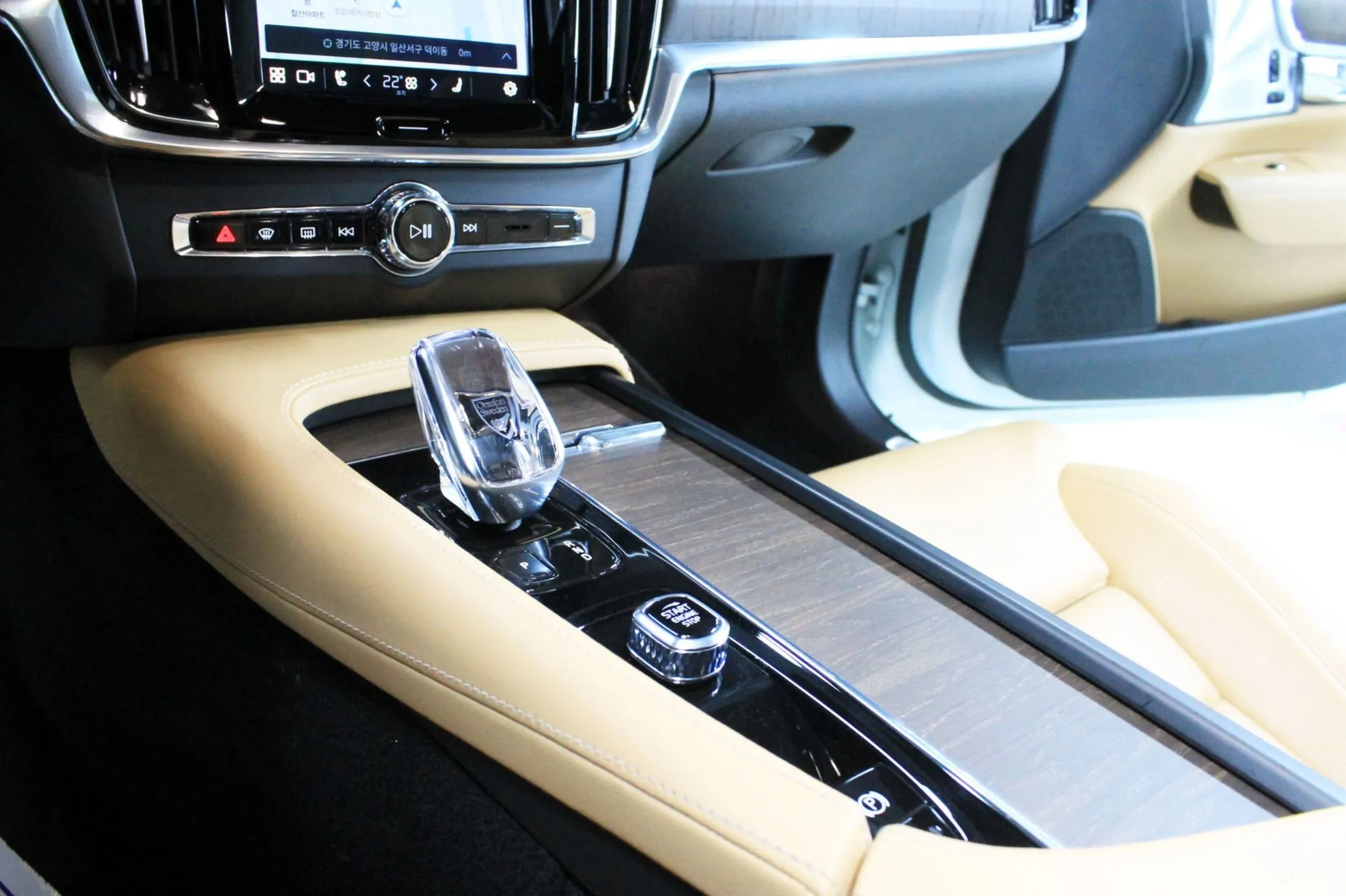 Volvo S90 превью 15