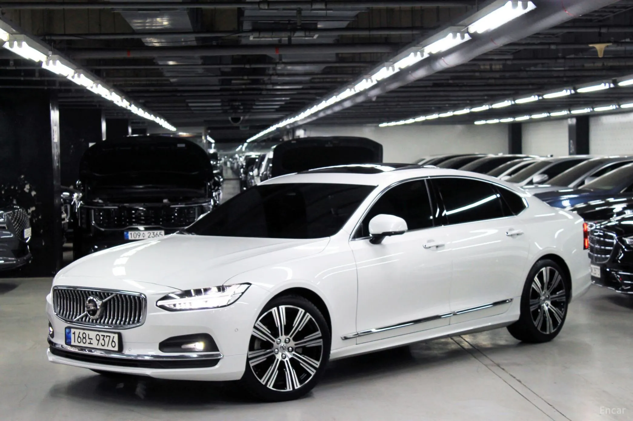 Volvo S90 превью 3