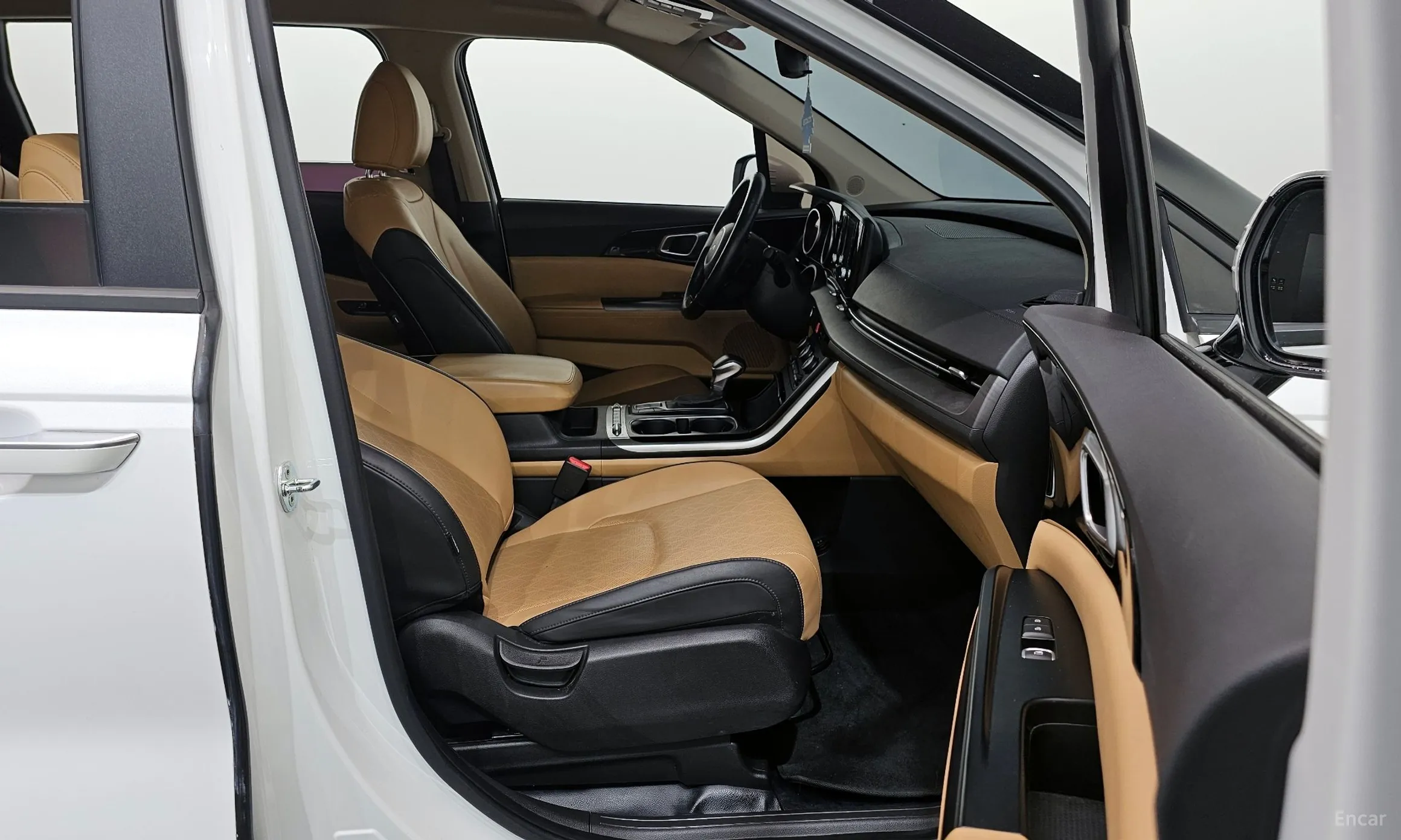 Kia Carnival Gen 4 превью 11