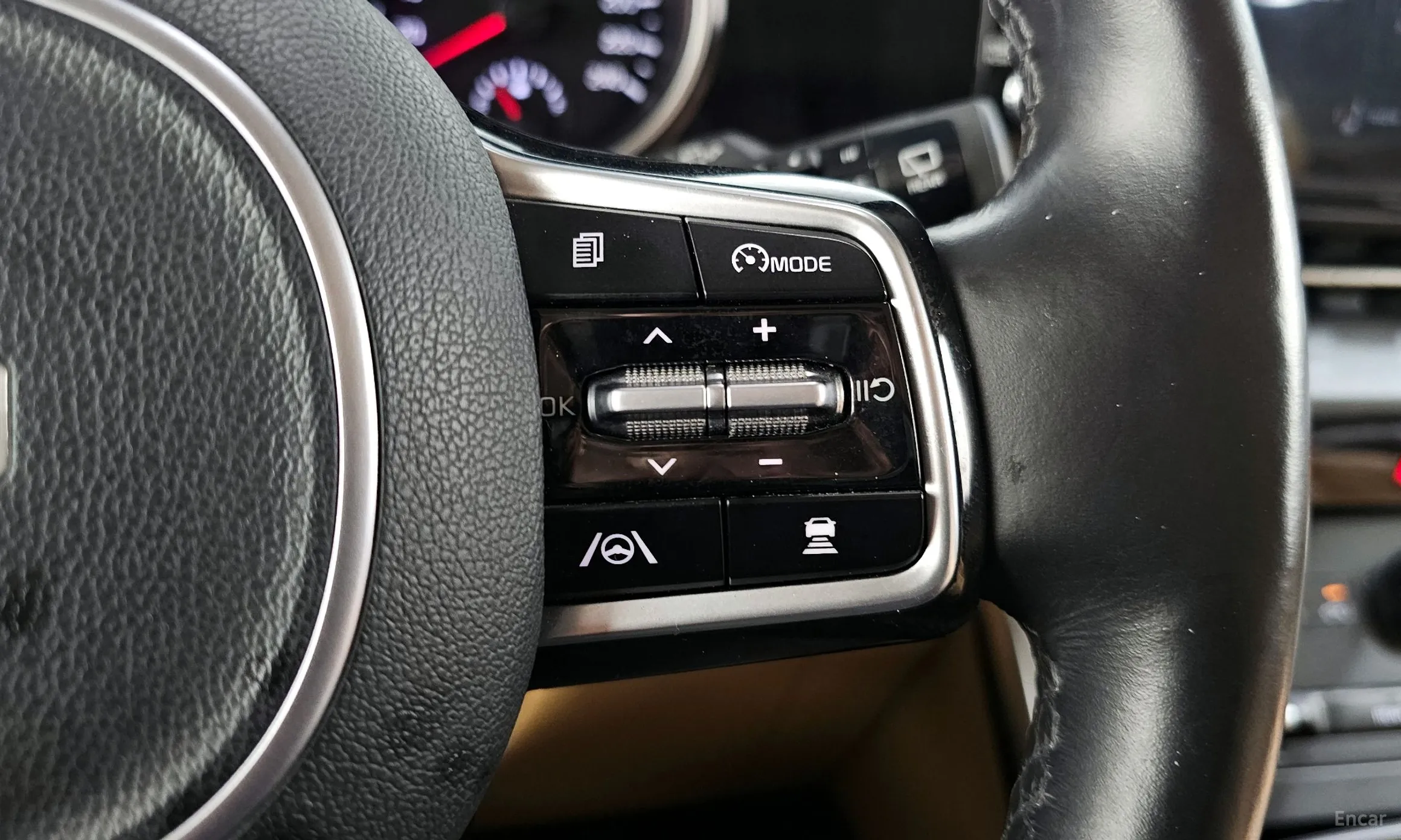 Kia Carnival Gen 4 превью 18