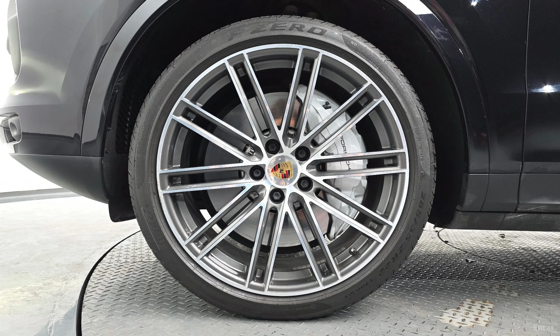 Porsche Cayenne (PO536) превью 5