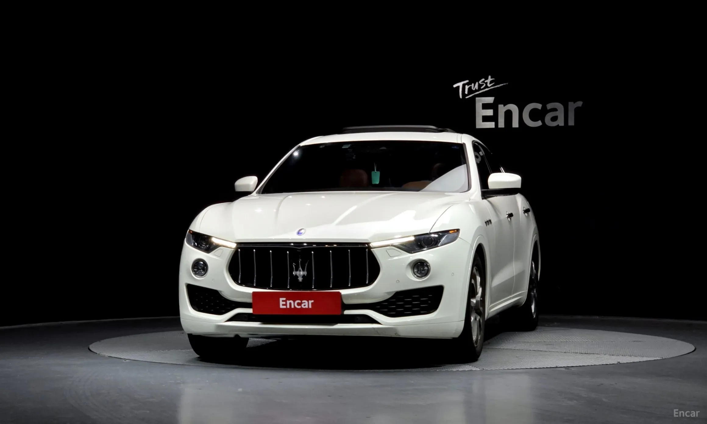 Maserati Levante превью 3
