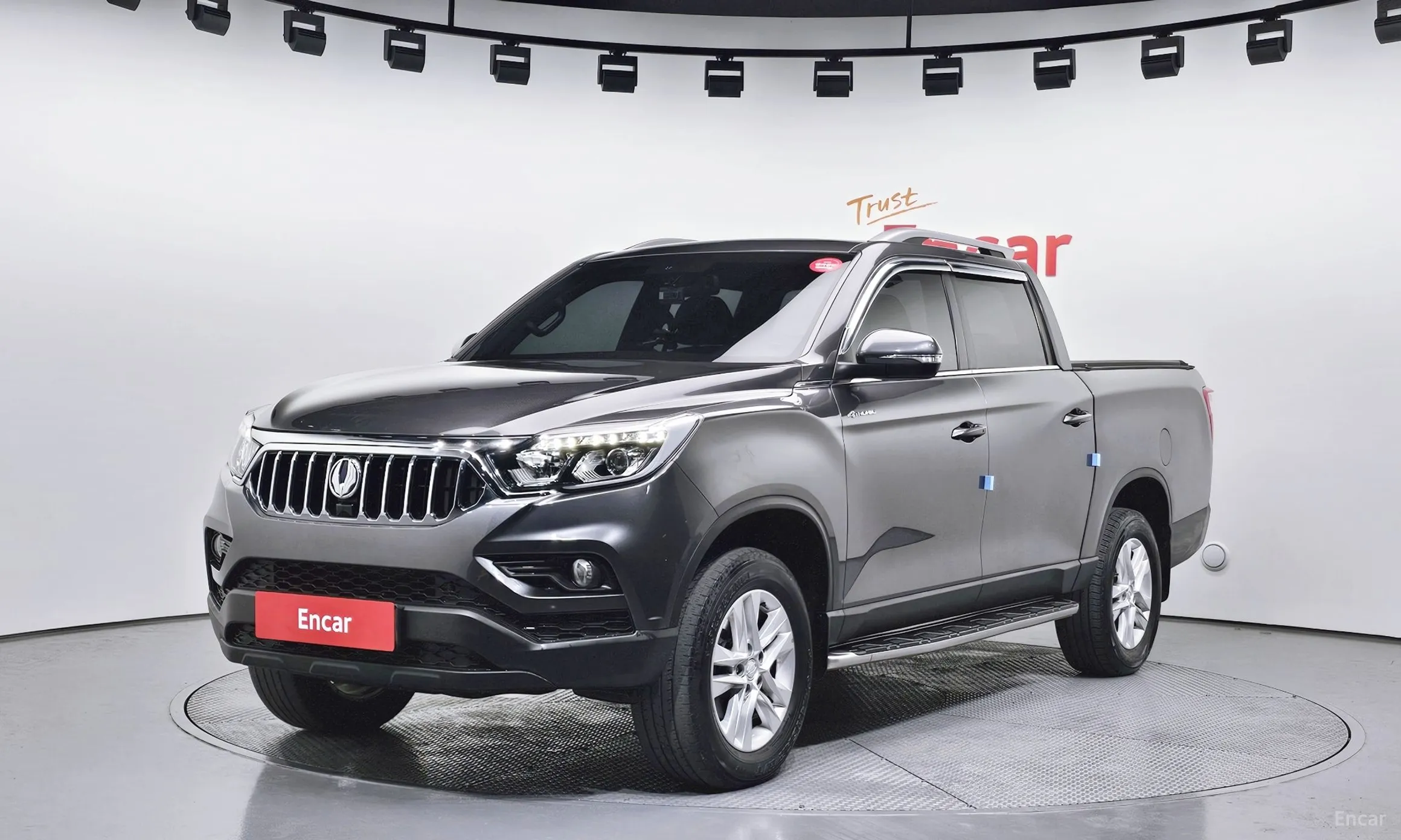 Rexton Sports Khan