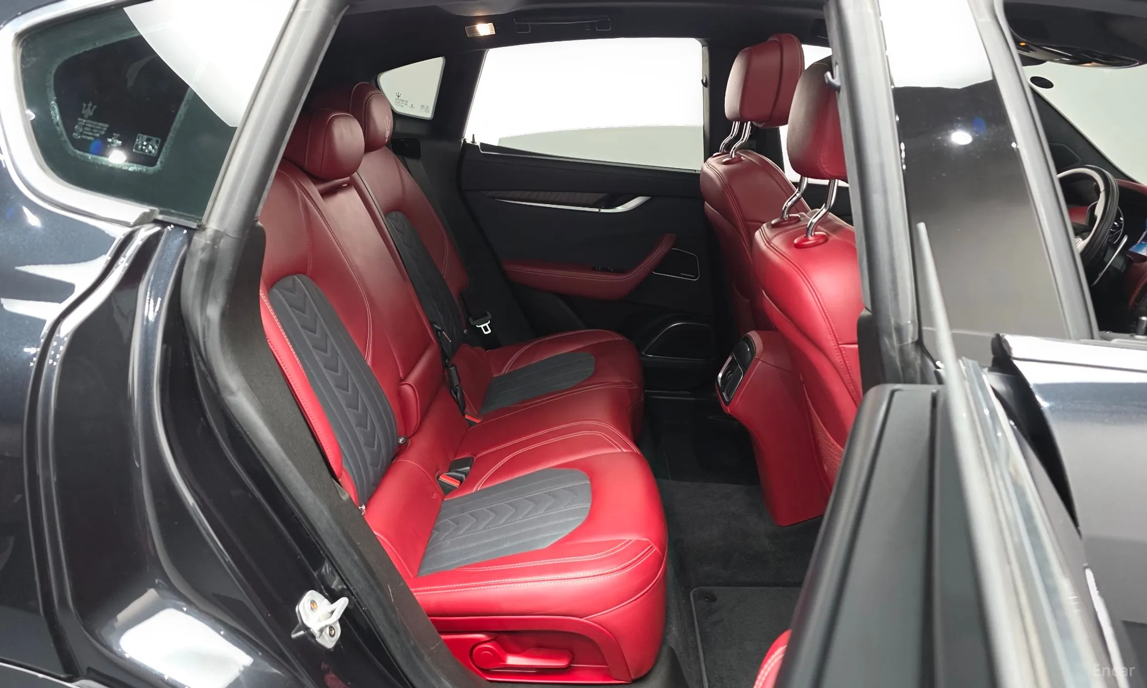 Maserati Levante превью 11