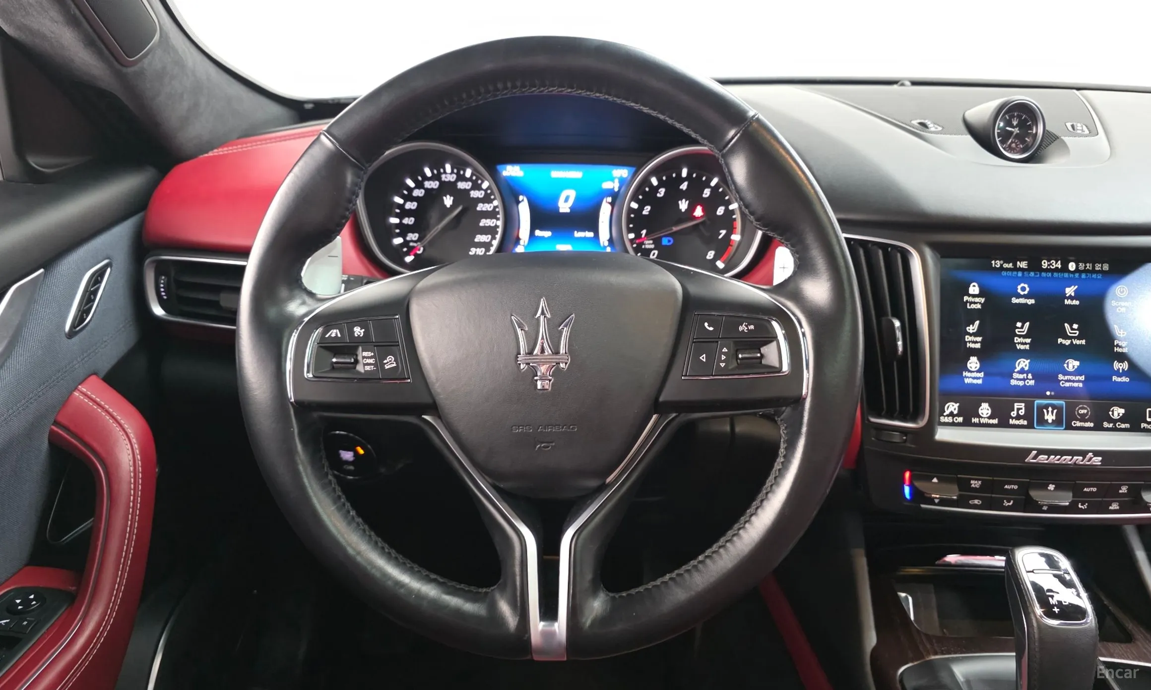 Maserati Levante превью 12