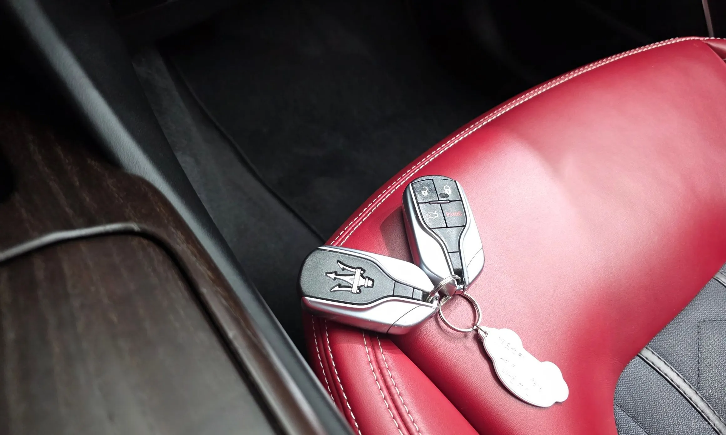 Maserati Levante превью 16