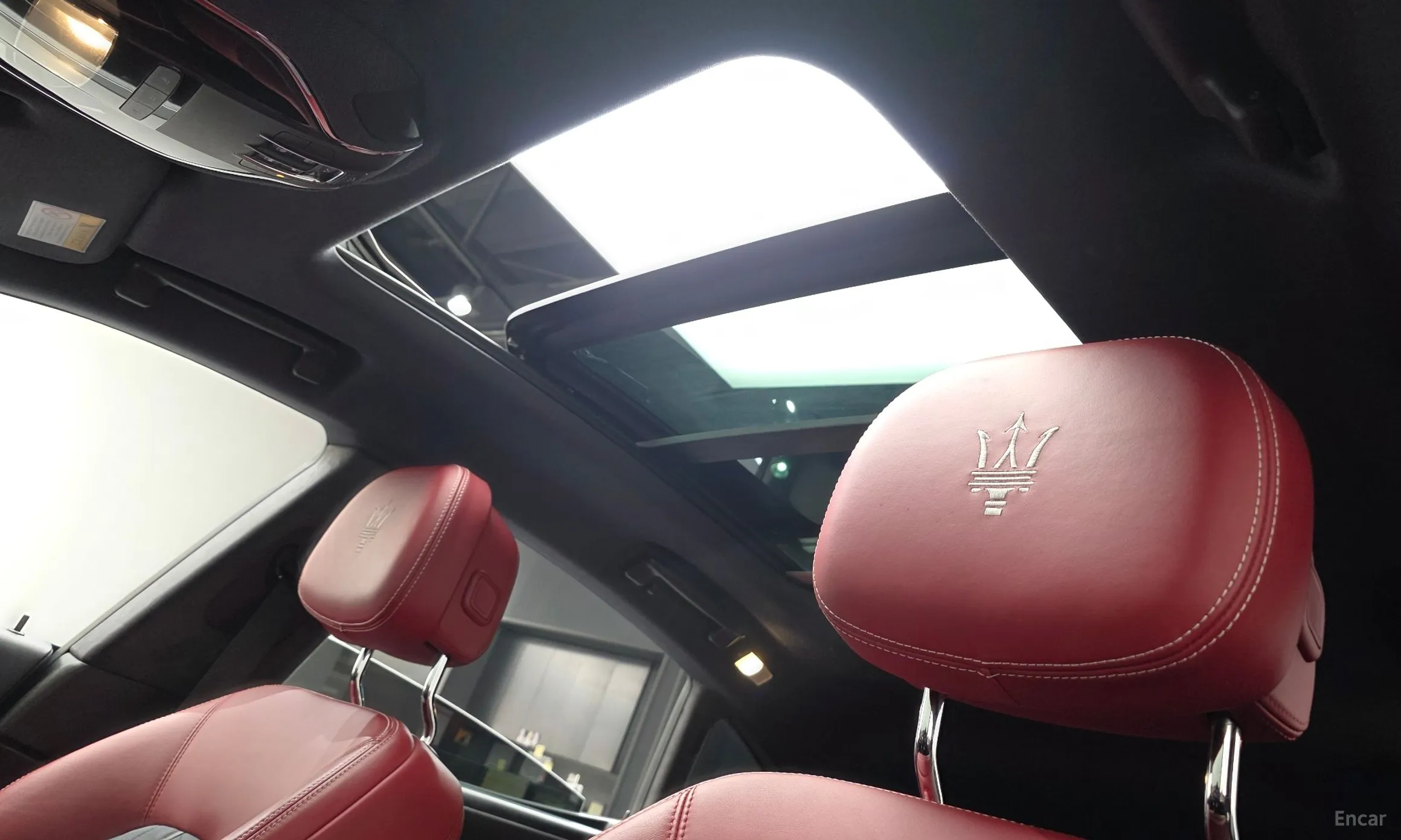 Maserati Levante превью 18