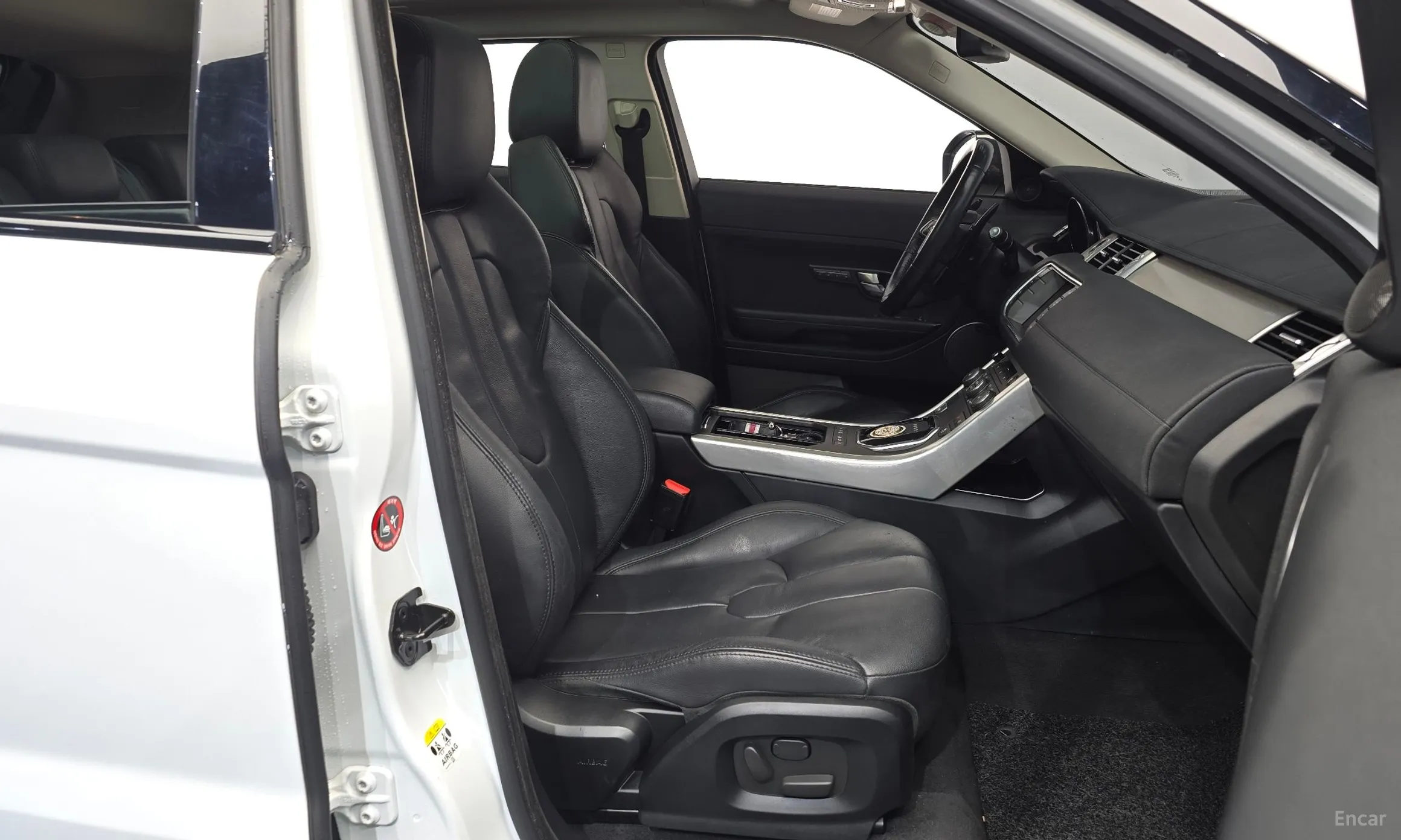 Land Rover Range Rover Evoque превью 11