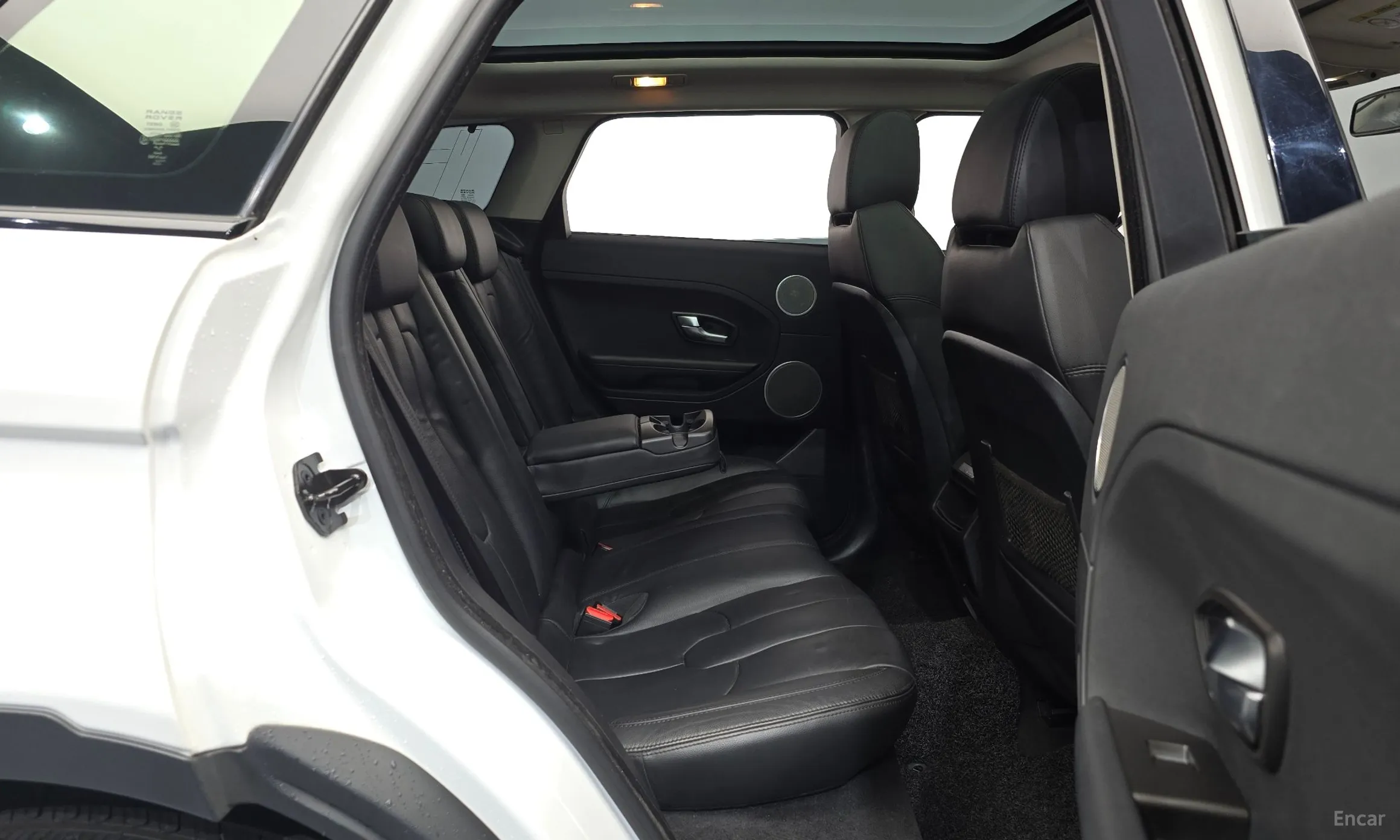 Land Rover Range Rover Evoque превью 12