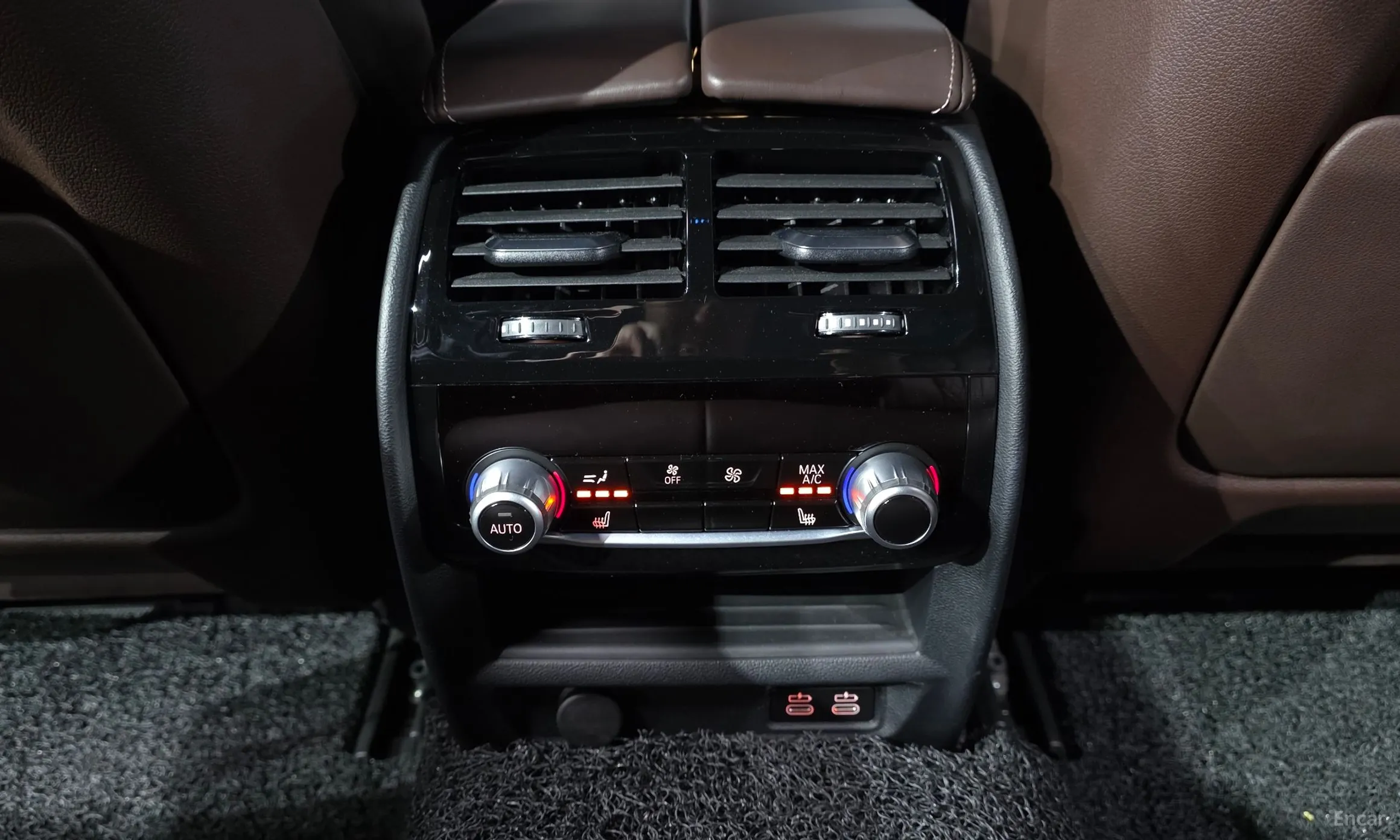 BMW 5 Series (G30) превью 19