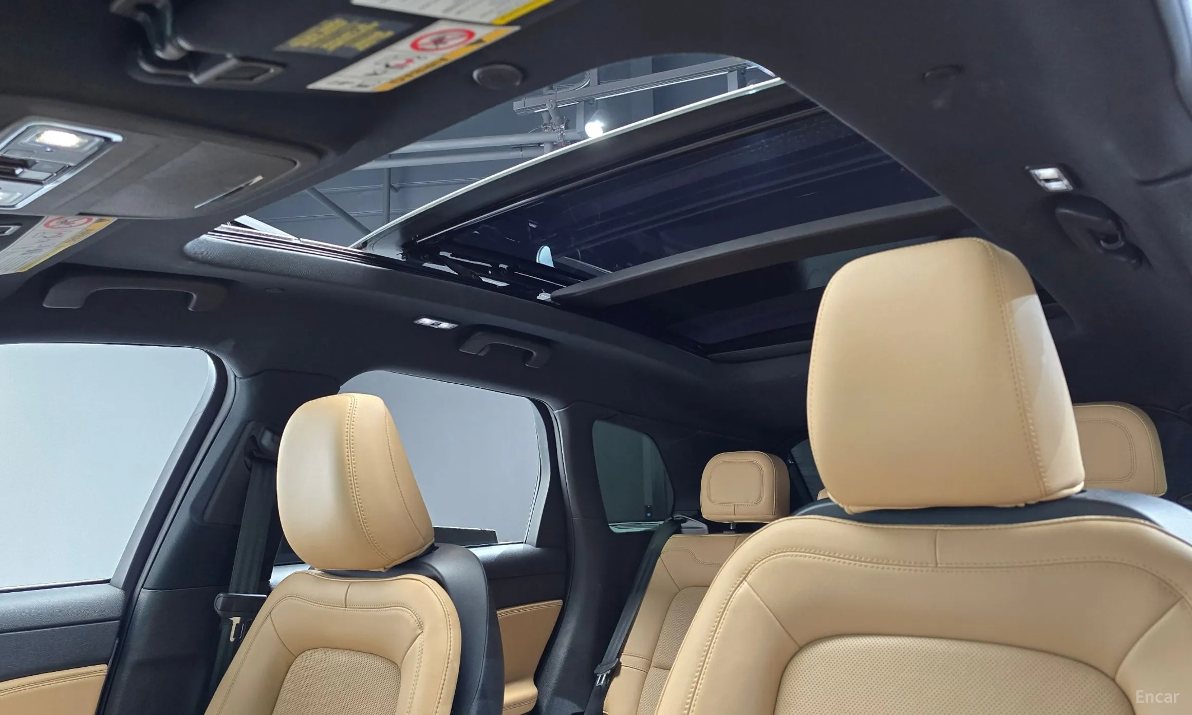 Lincoln Corsair превью 19