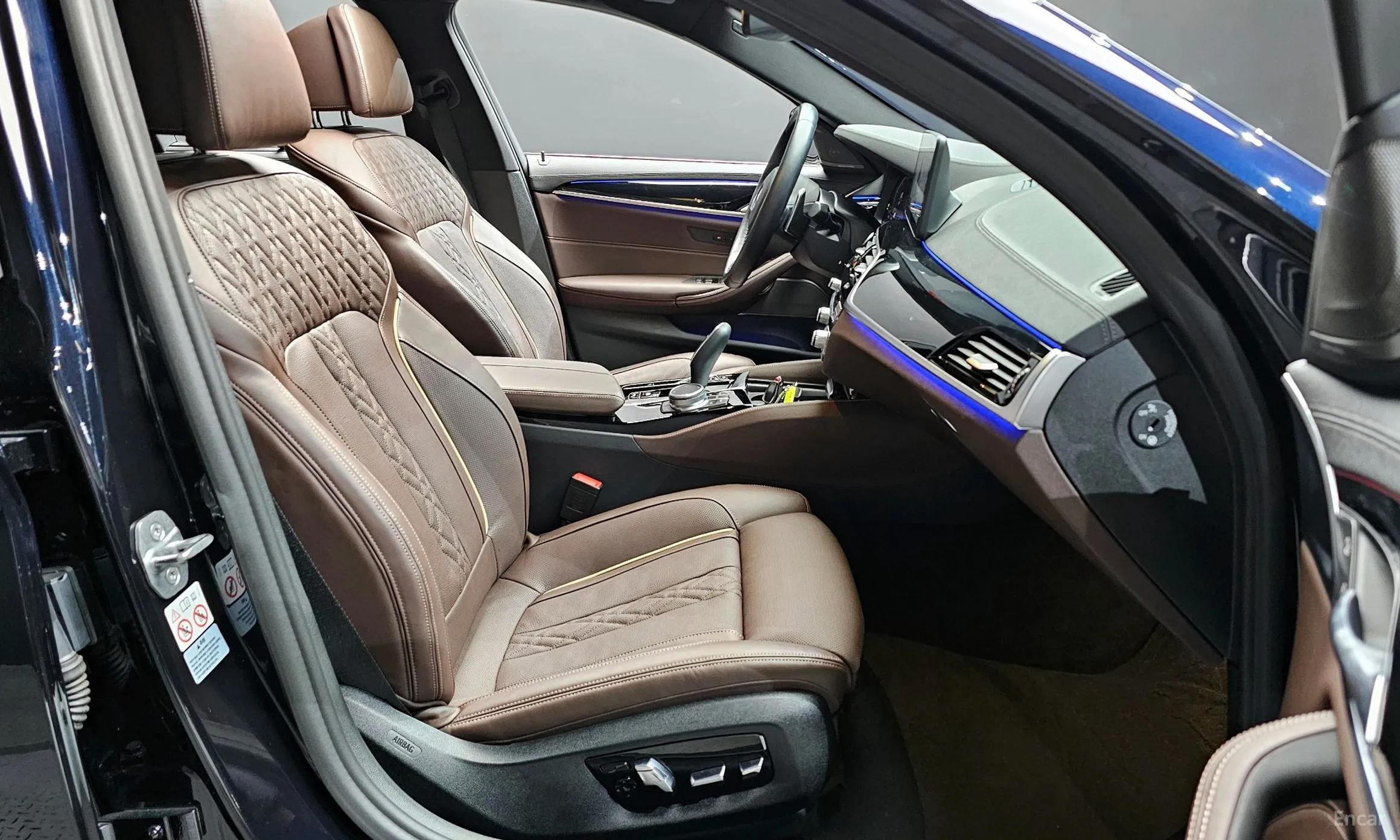 BMW 5 Series (G30) превью 11