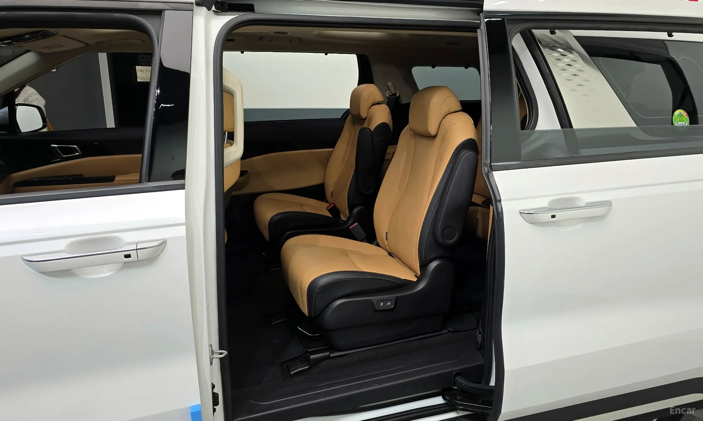 Kia Carnival Gen 4 превью 11