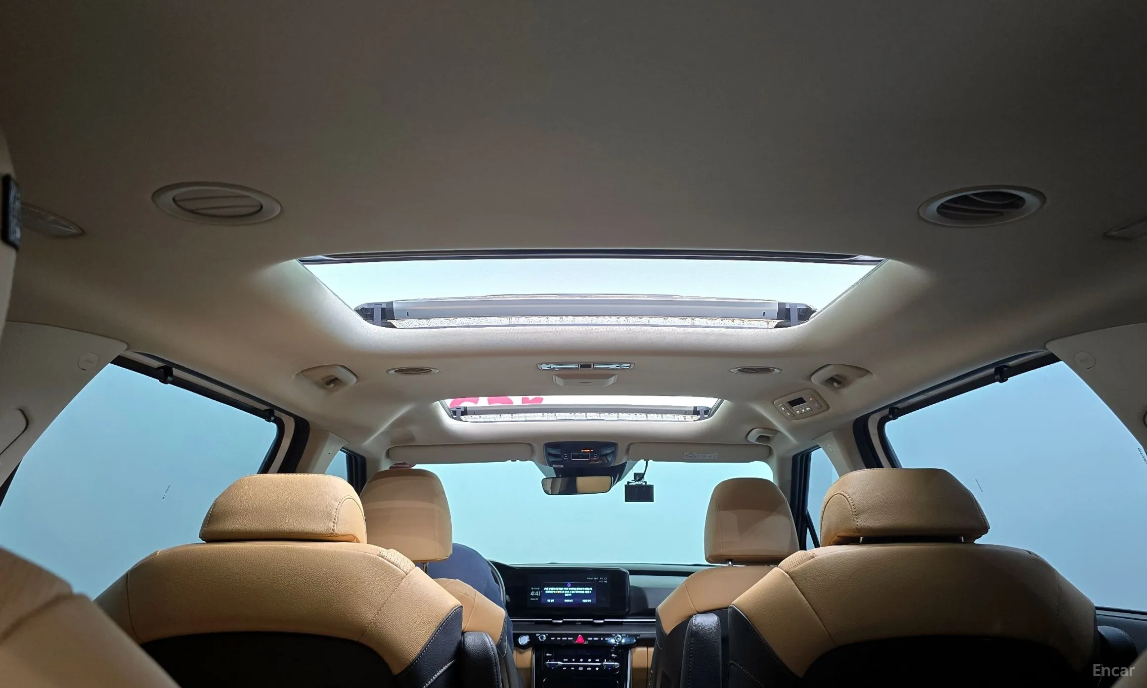 Kia Carnival Gen 4 превью 17