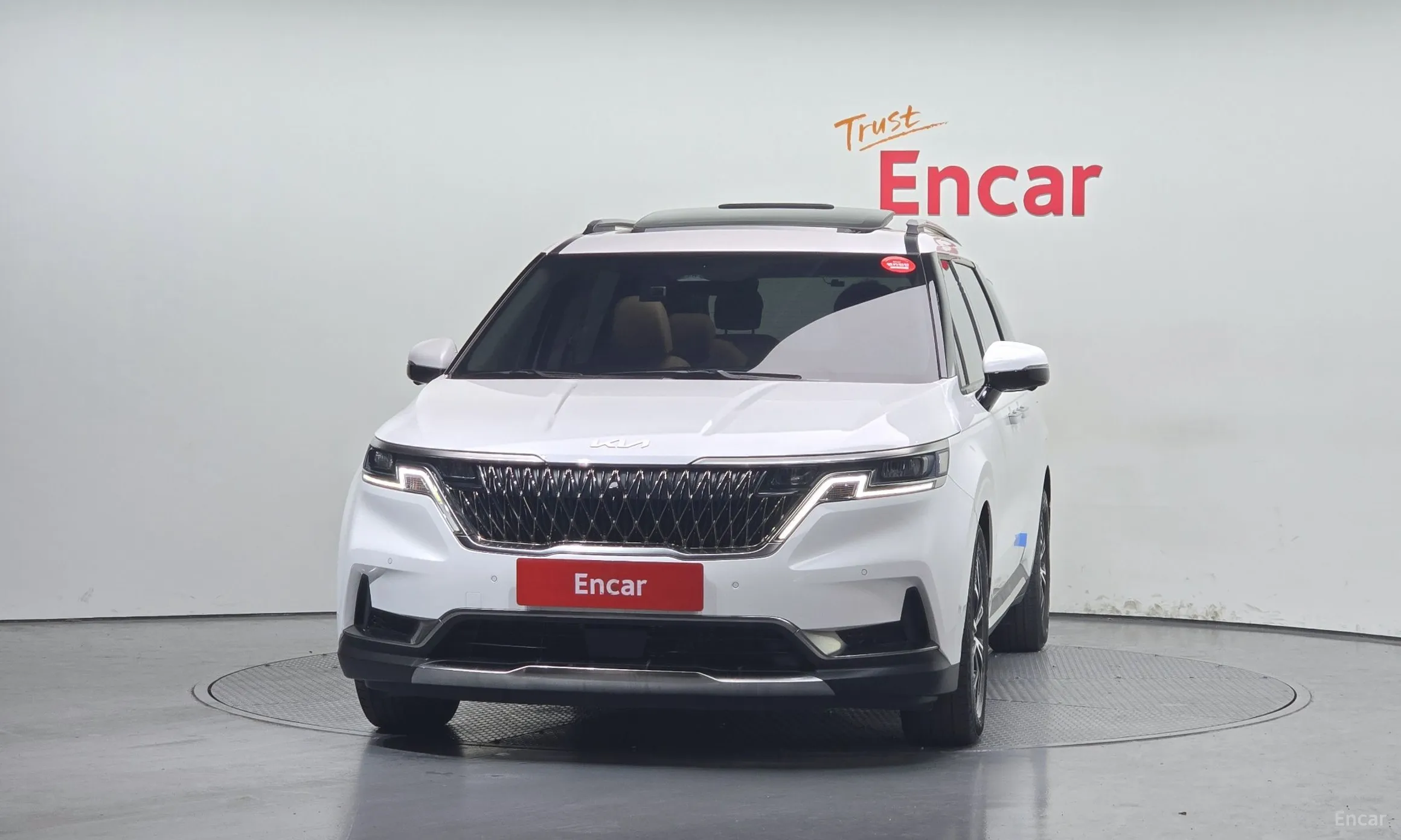 Kia Carnival Gen 4 превью 3