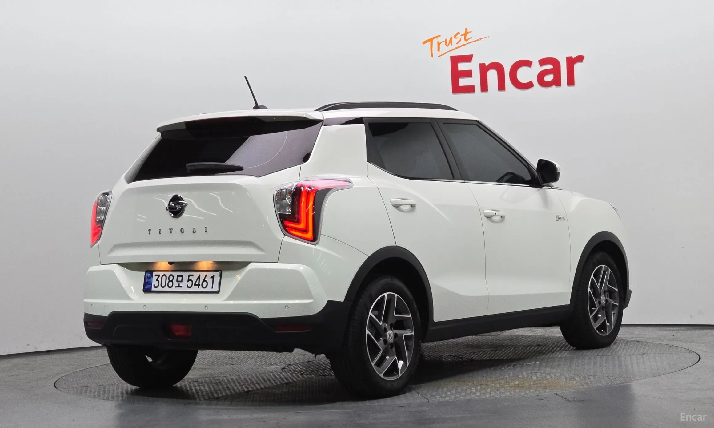 KG Mobility (SsangYong) Berry New Tivoli превью 2