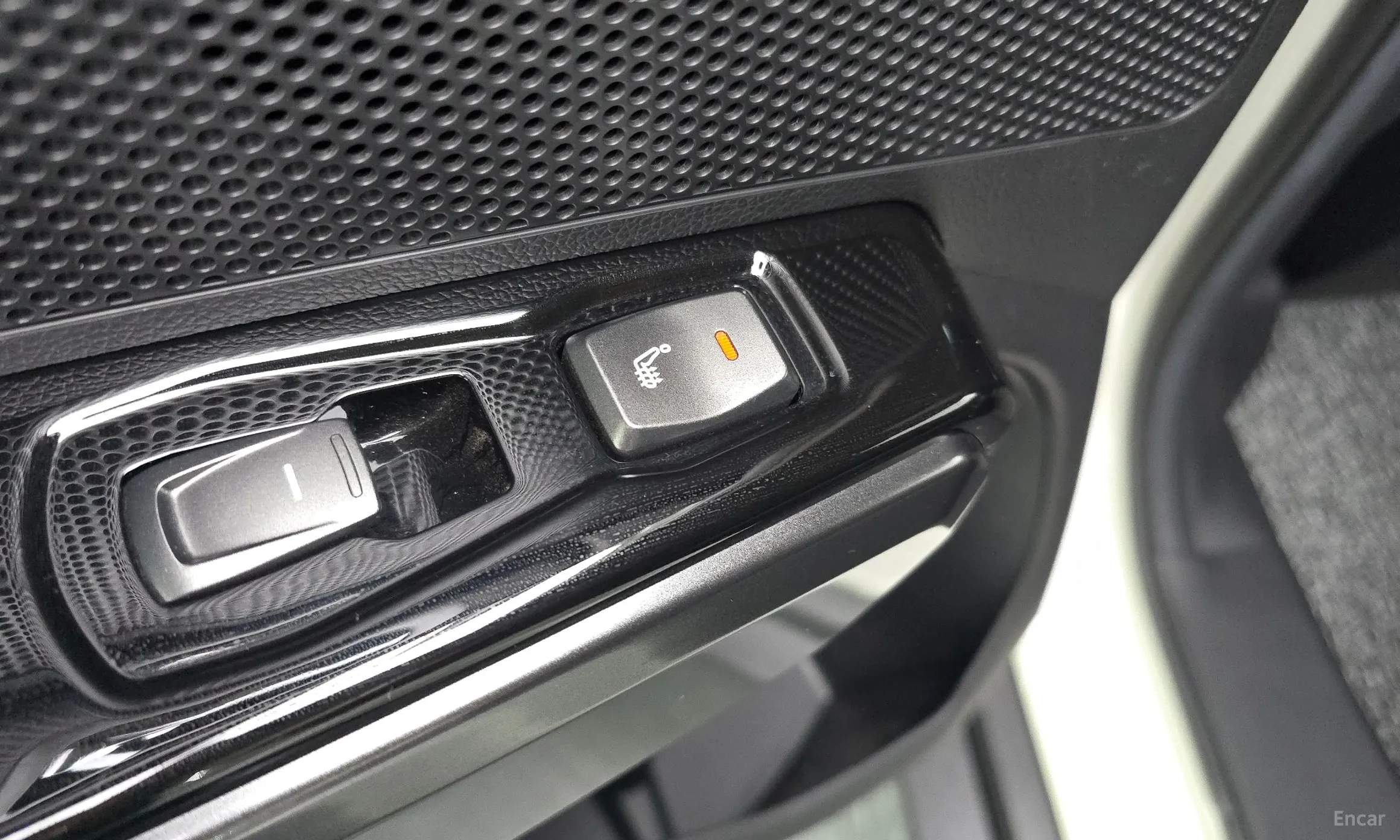 KG Mobility (SsangYong) Berry New Tivoli превью 19
