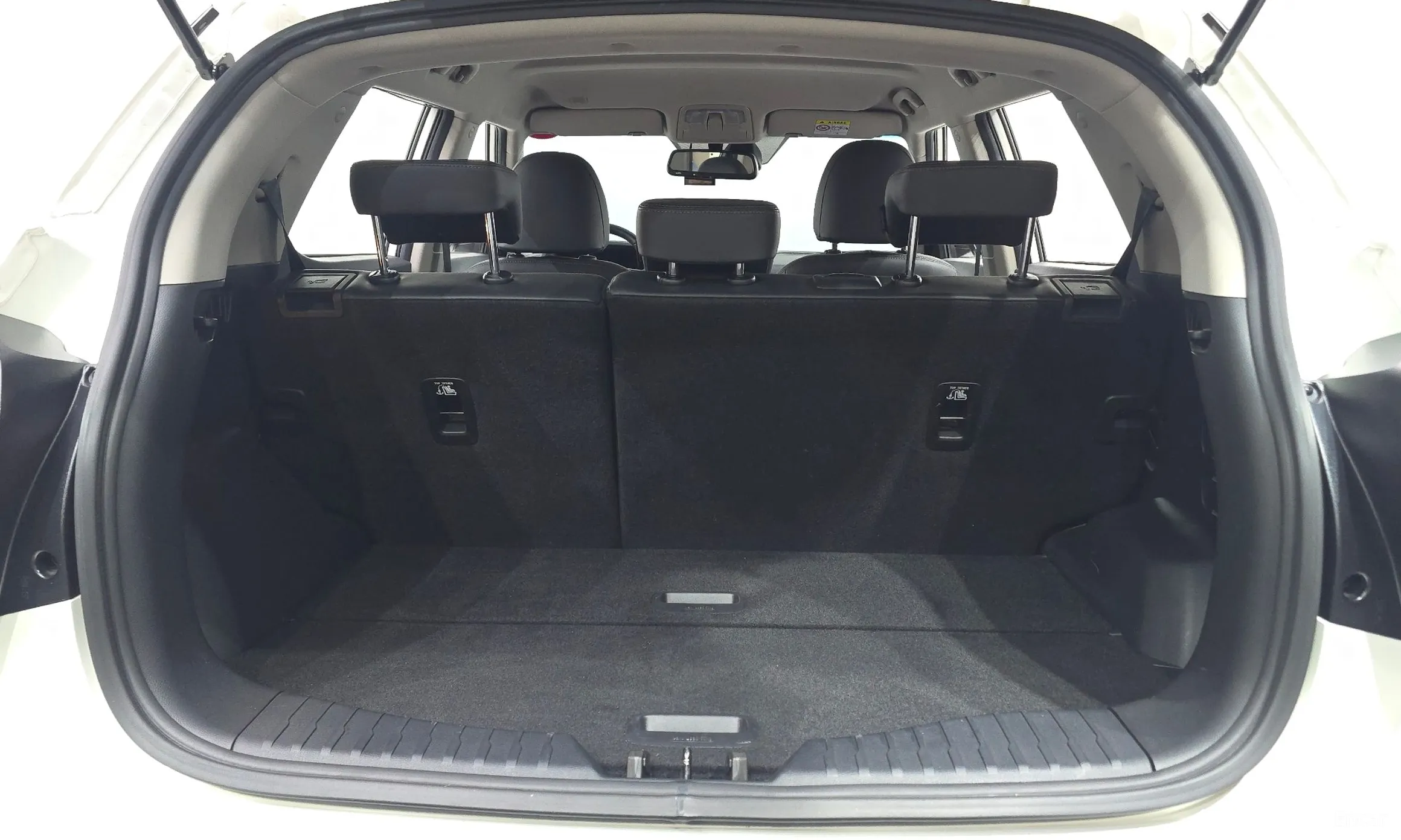 KG Mobility (SsangYong) Berry New Tivoli превью 20