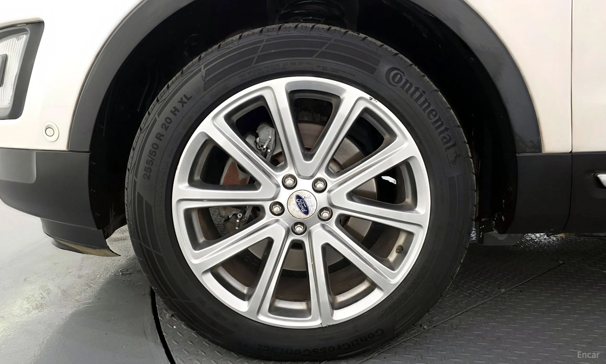 Ford Explorer превью 5