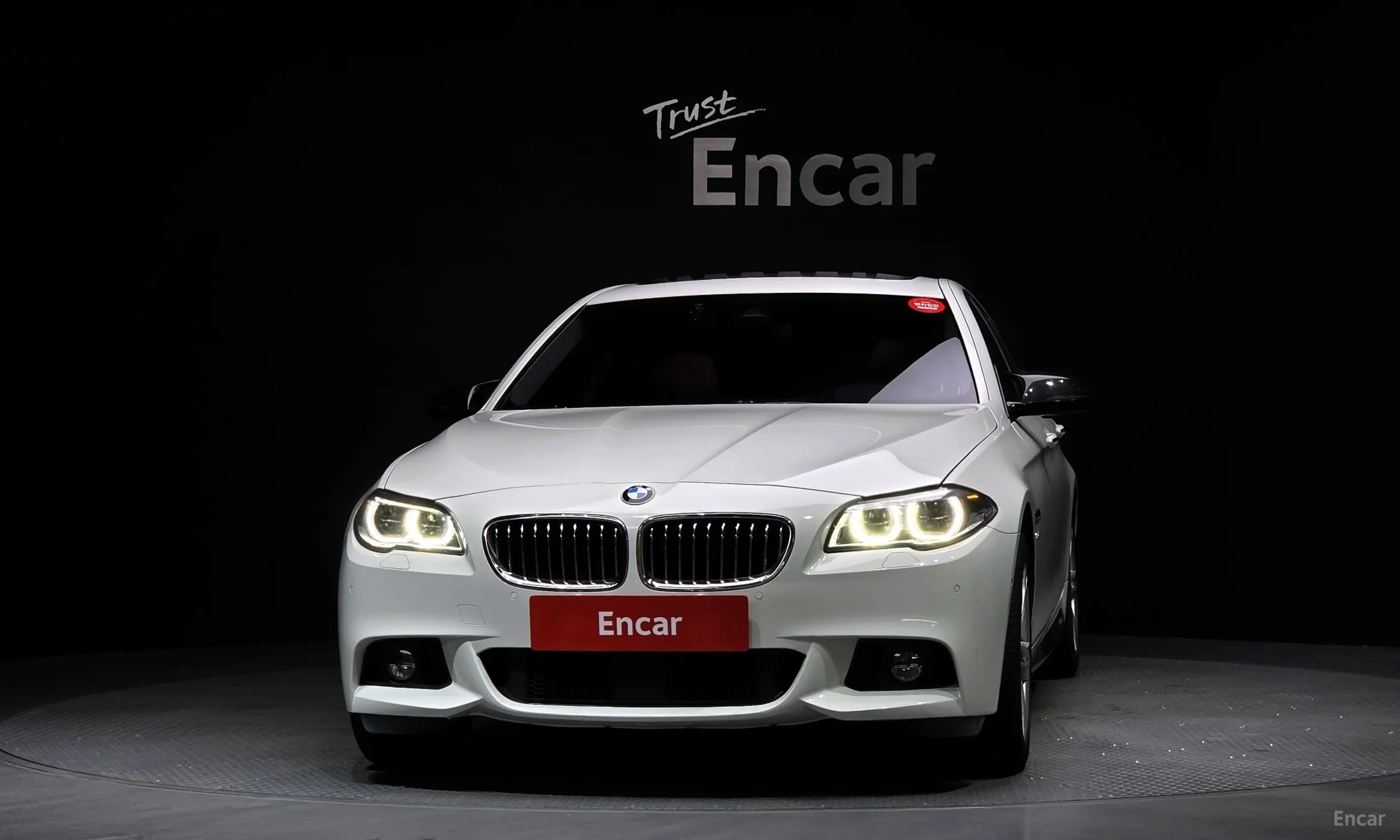 BMW 5 Series (F10) превью 3