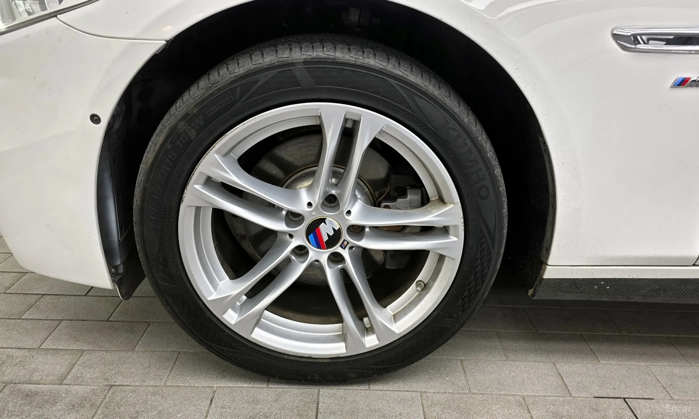 BMW 5 Series (F10) превью 5