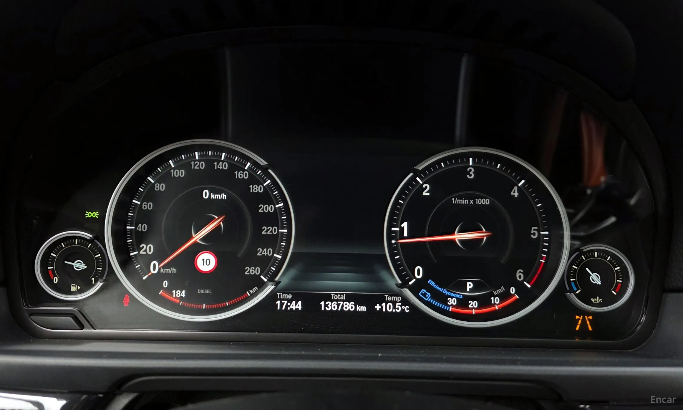BMW 5 Series (F10) превью 8