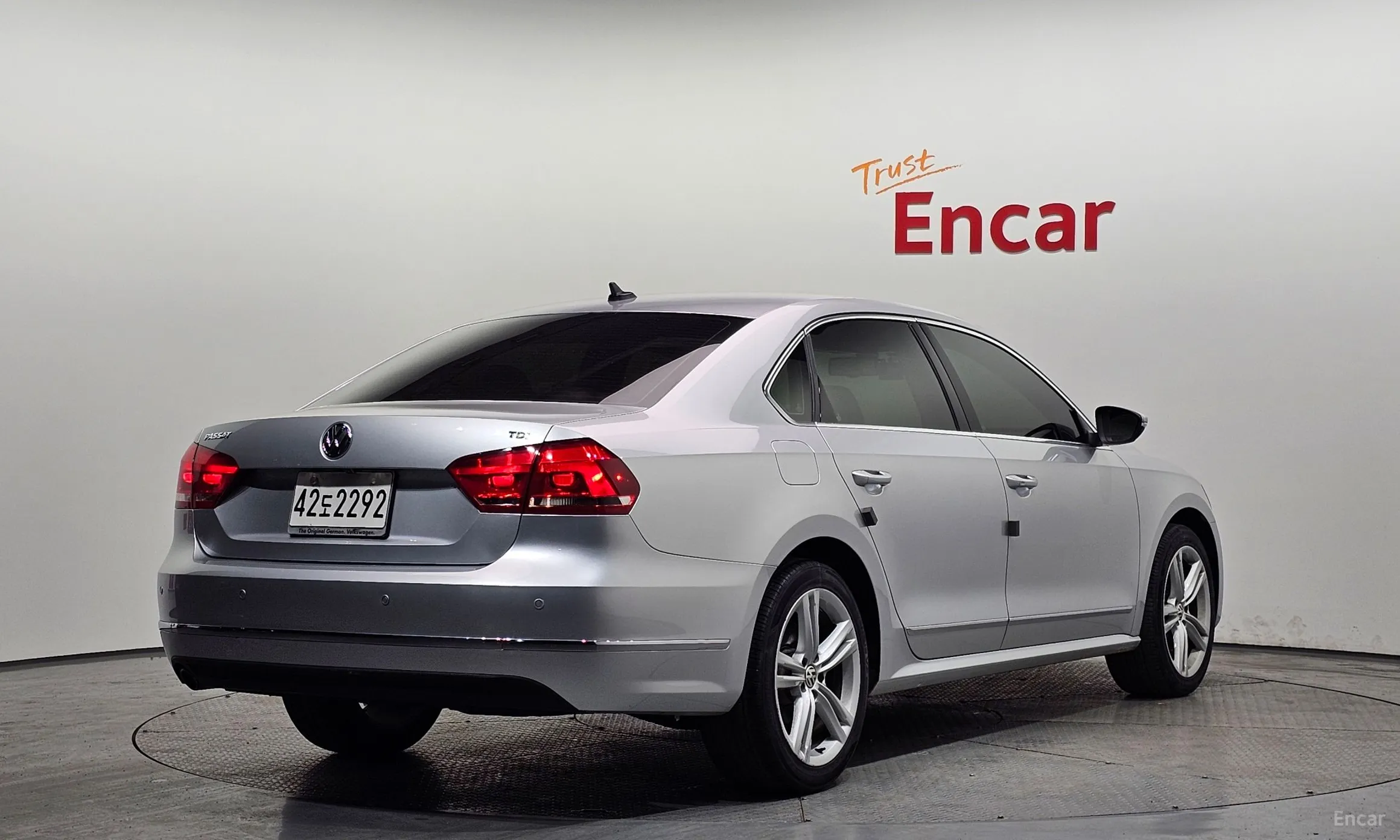 Volkswagen The New Passat превью 2