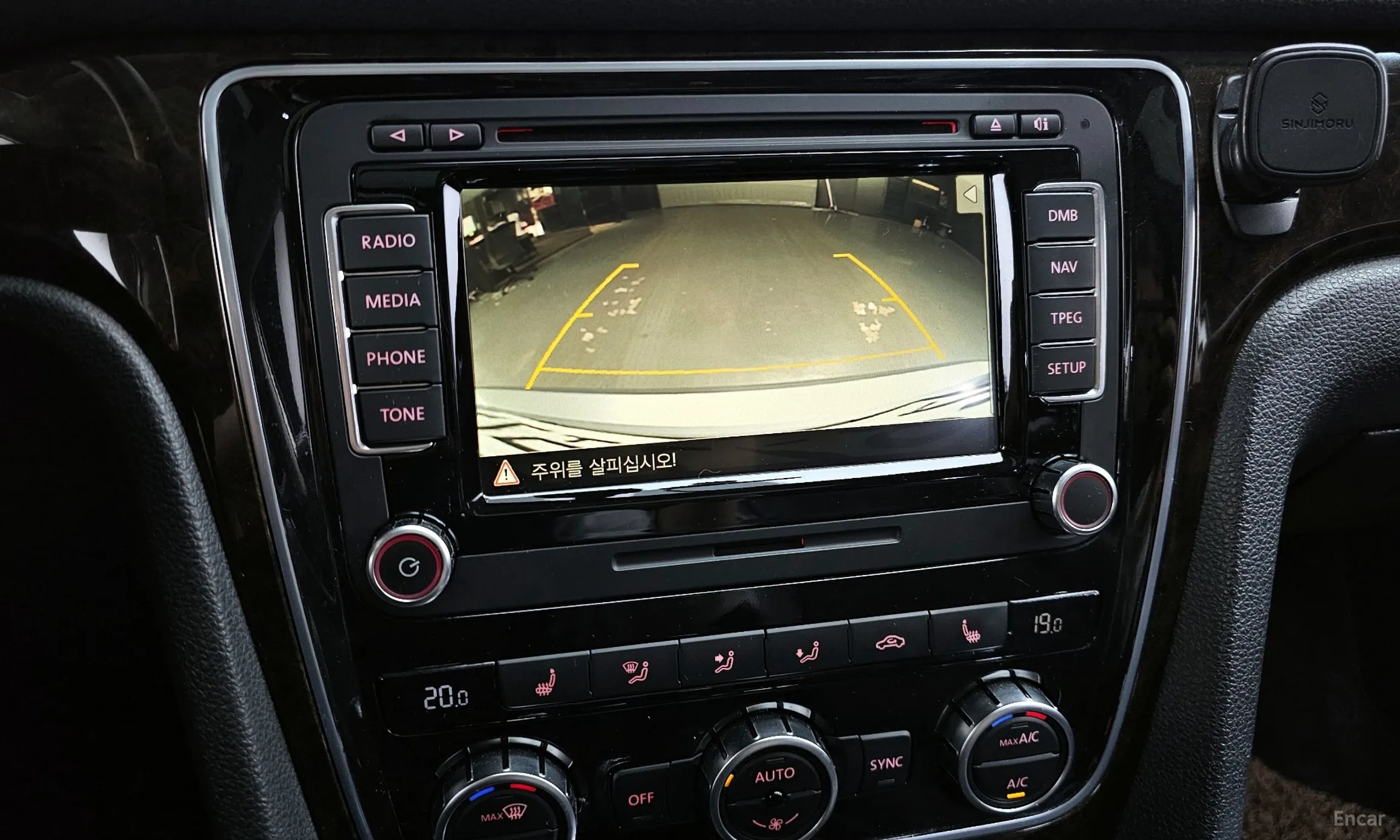 Volkswagen The New Passat превью 16