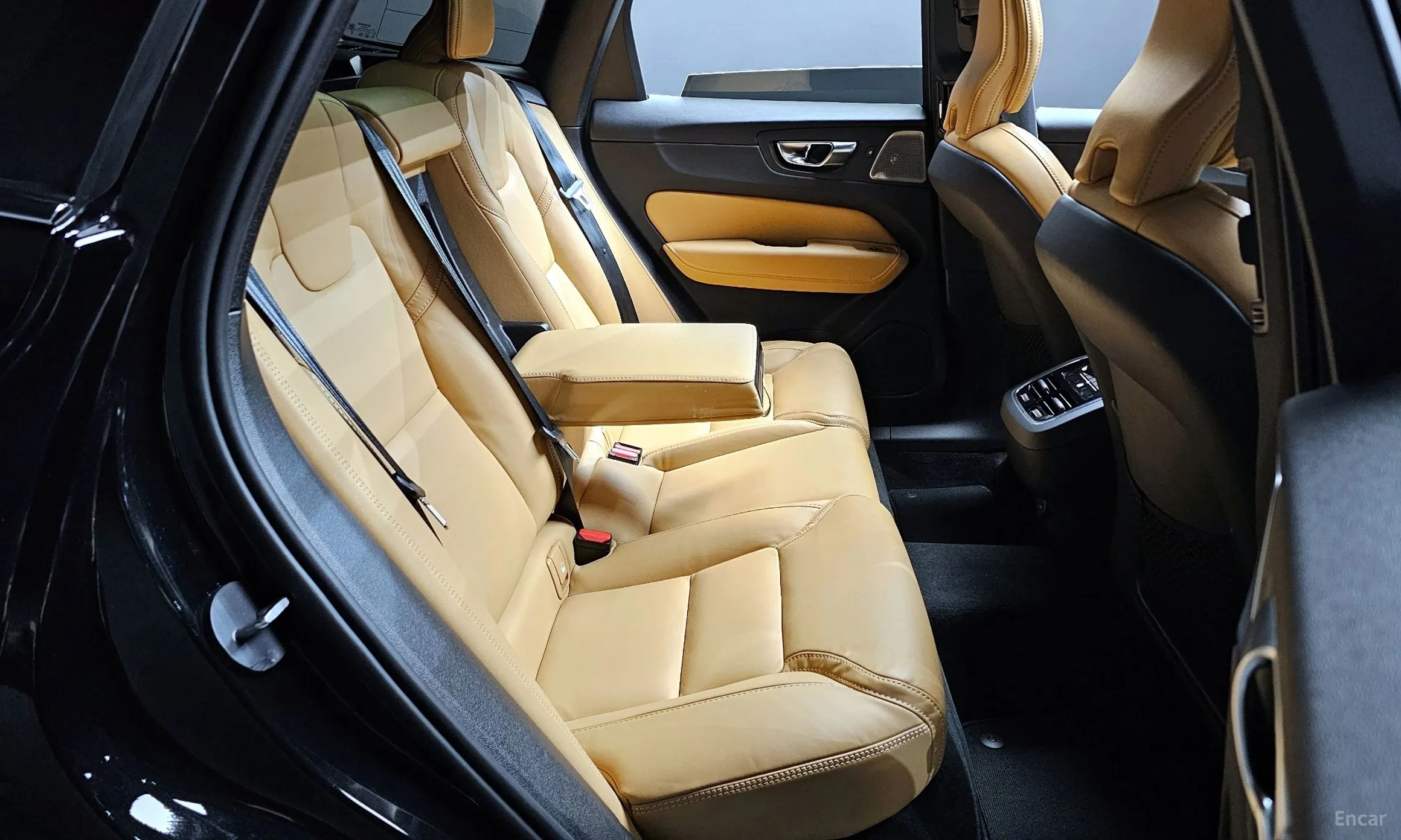 Volvo XC60 Gen 2 превью 12
