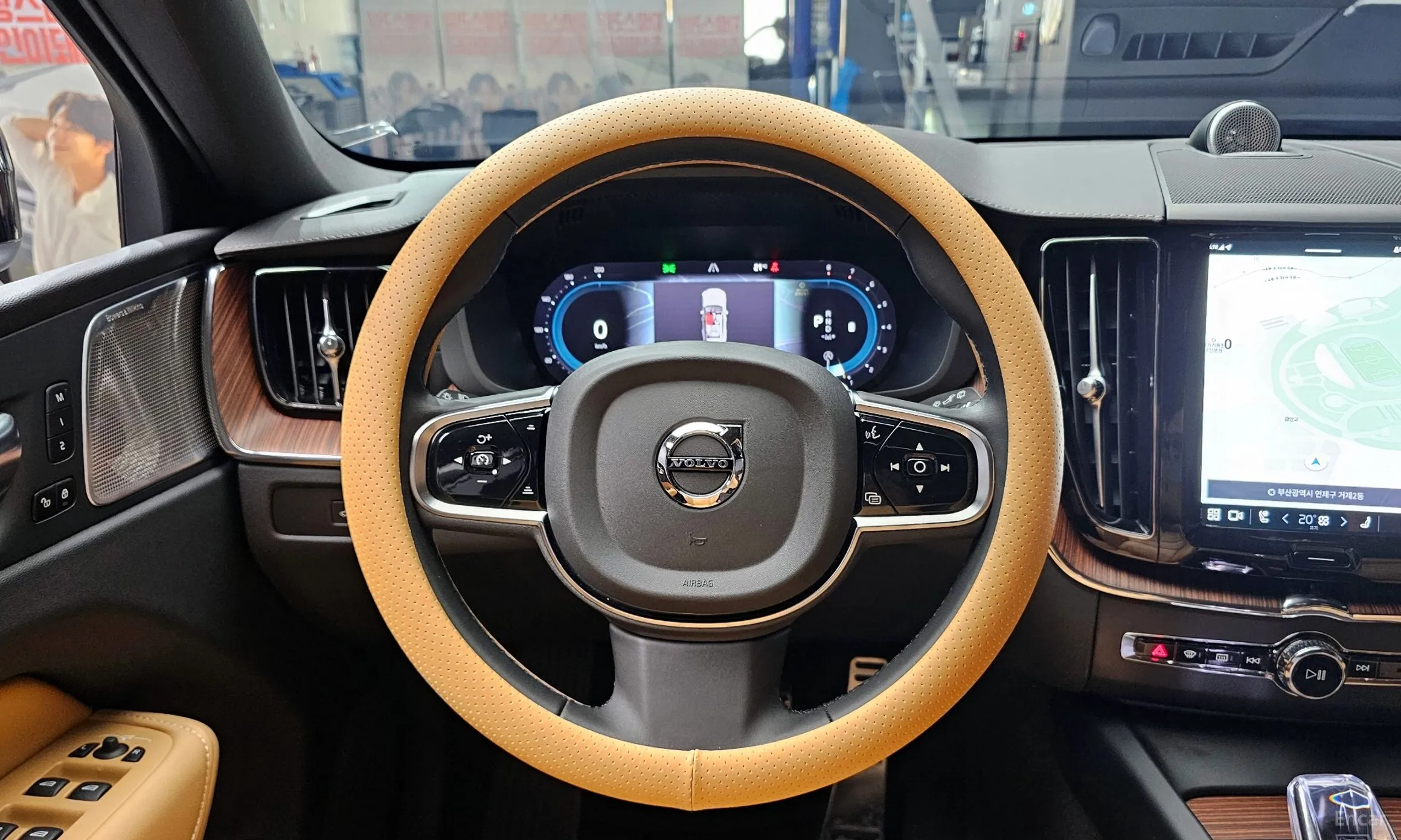 Volvo XC60 Gen 2 превью 13