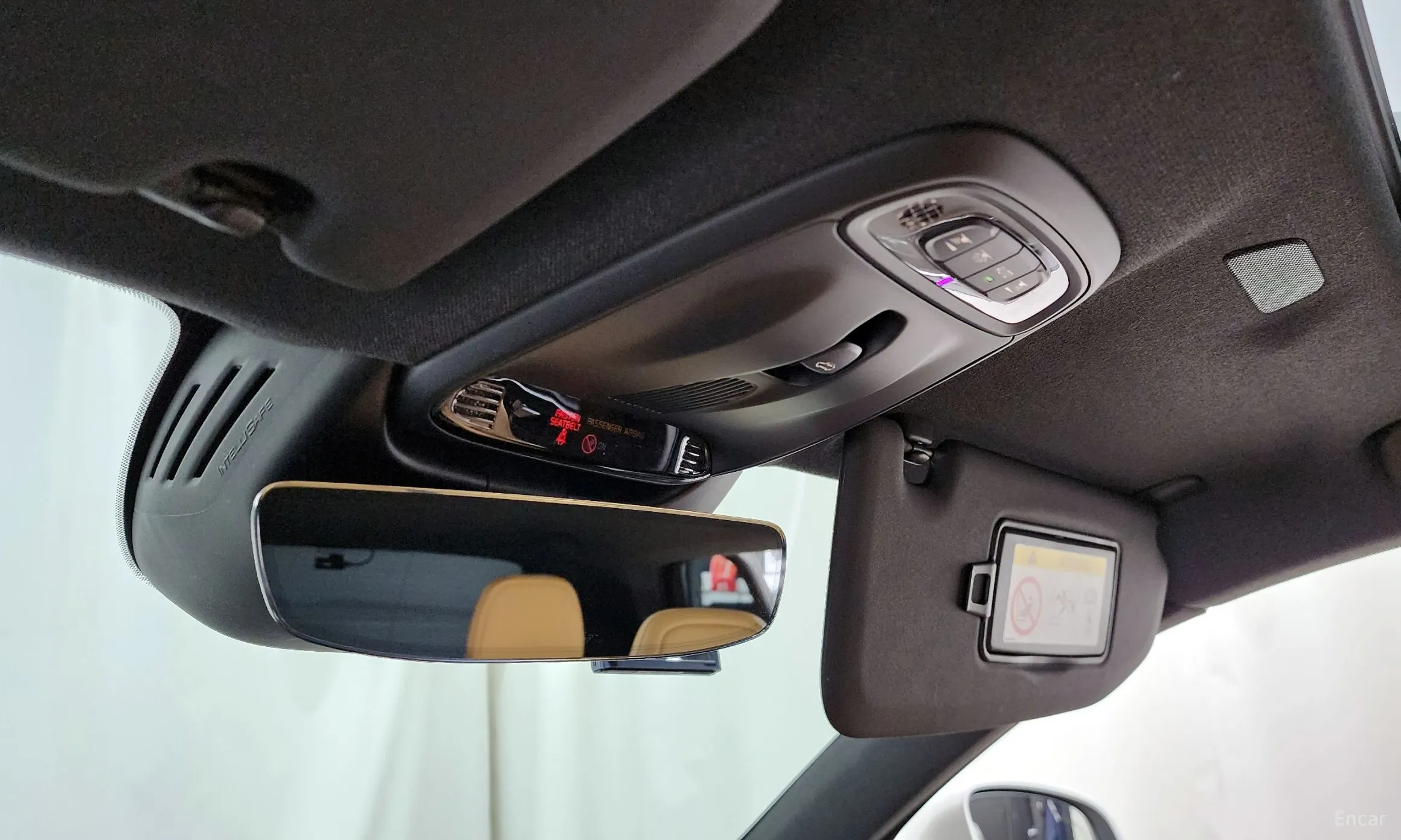 Volvo XC40 превью 17