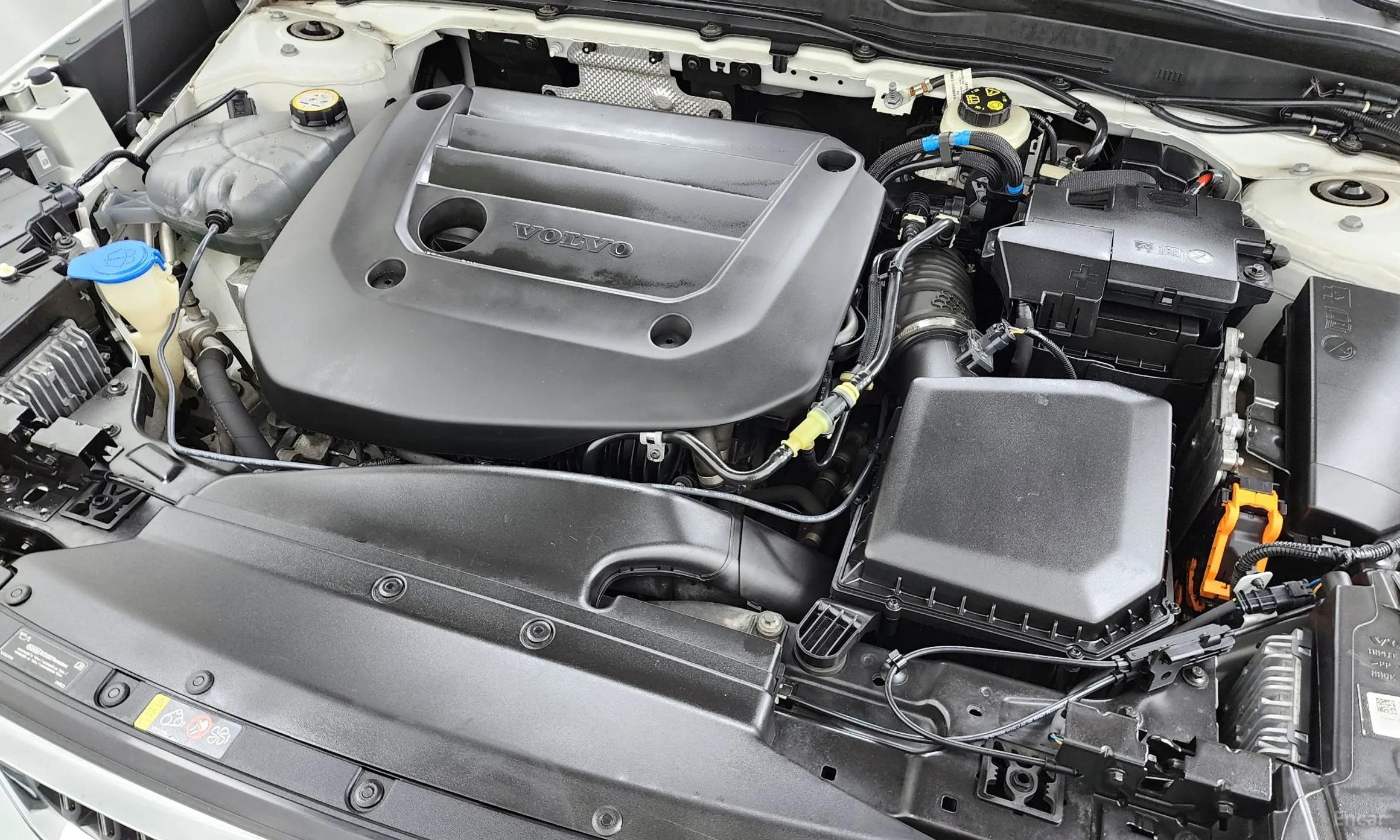 Volvo XC40 превью 6