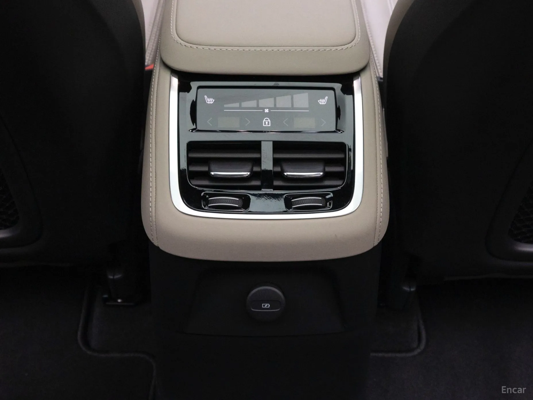 Volvo XC90 Gen 2 превью 12