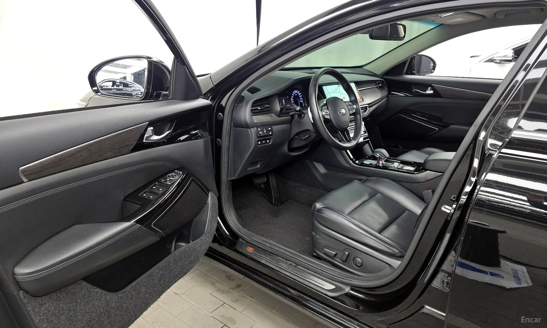 Kia K7 Premier превью 10