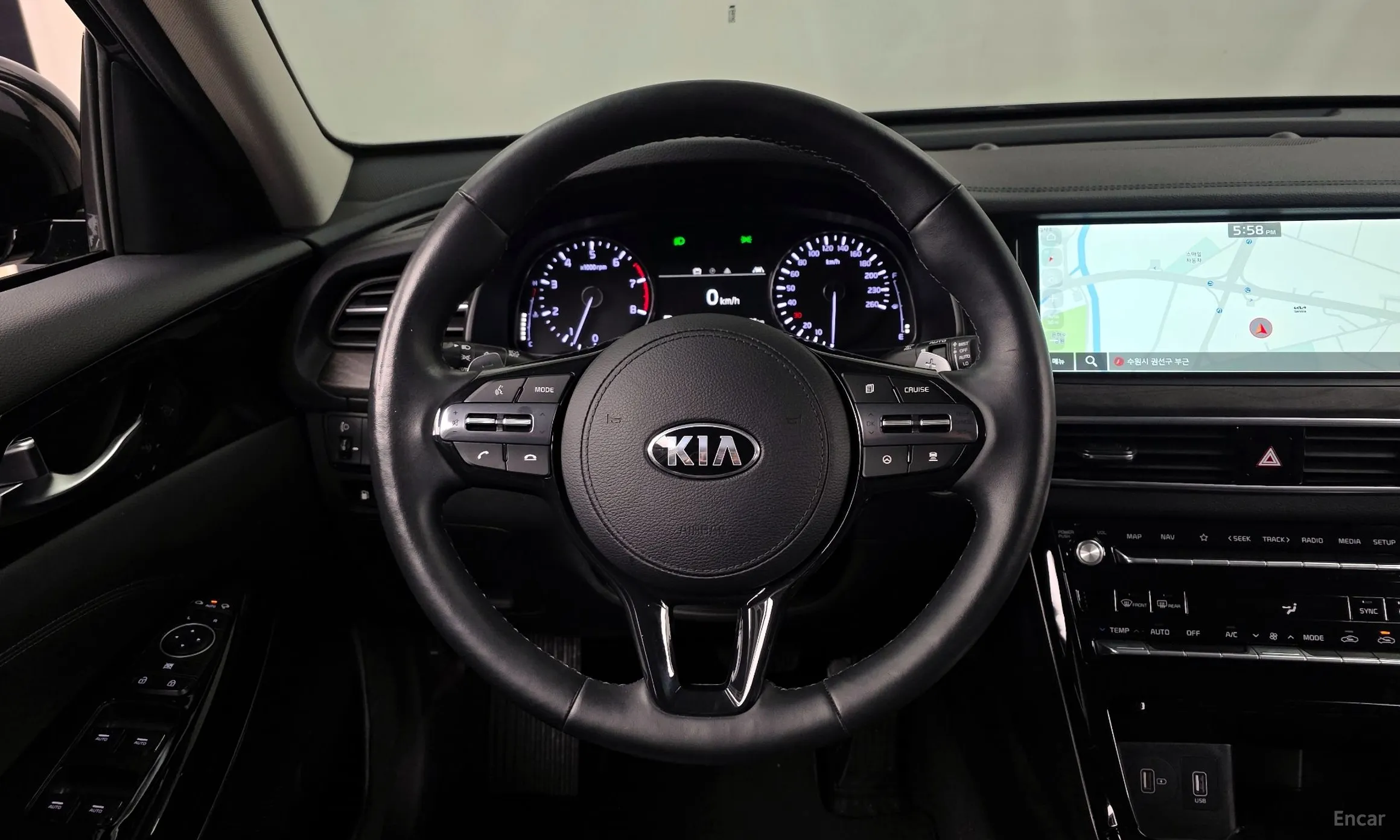 Kia K7 Premier превью 12