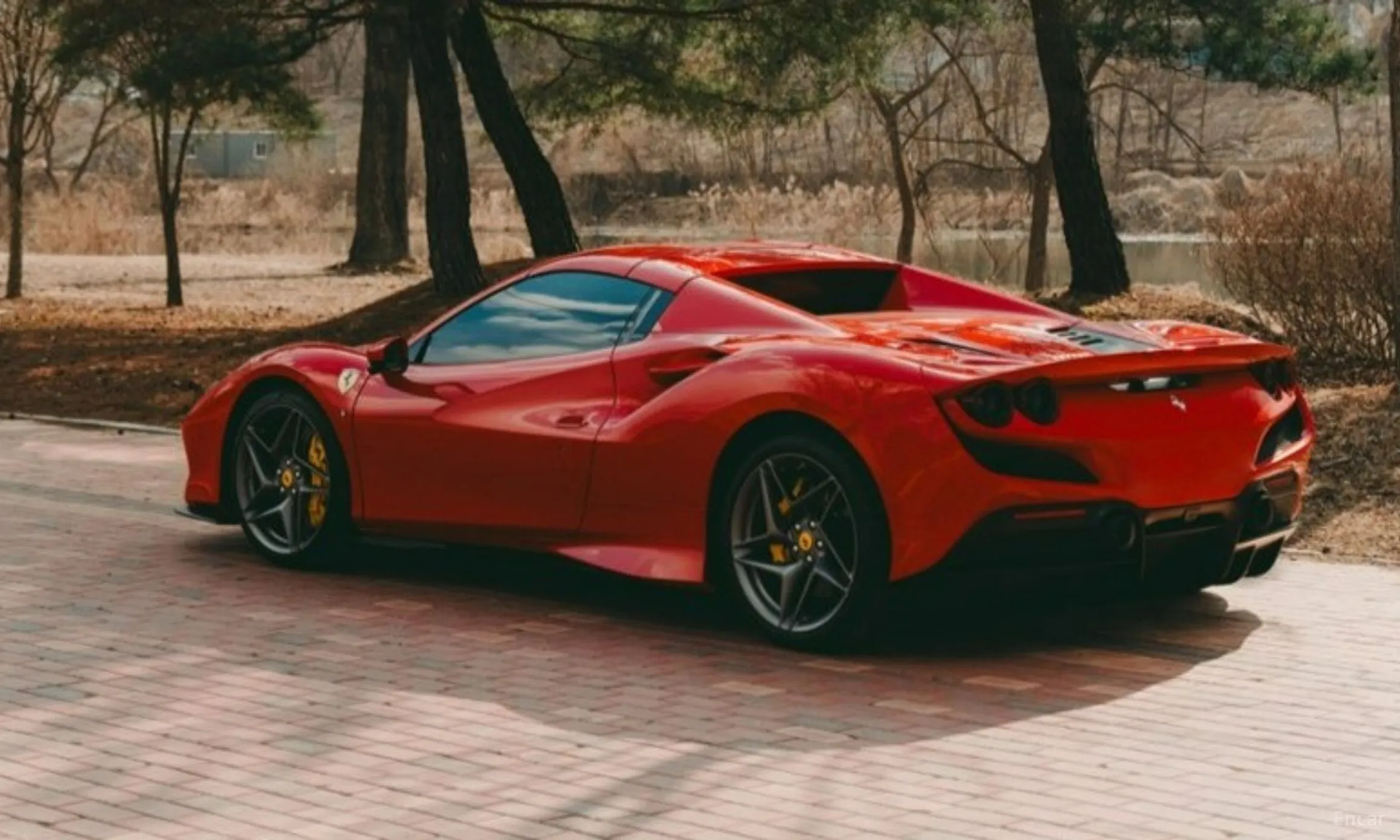 Ferrari F8 Spider превью 2