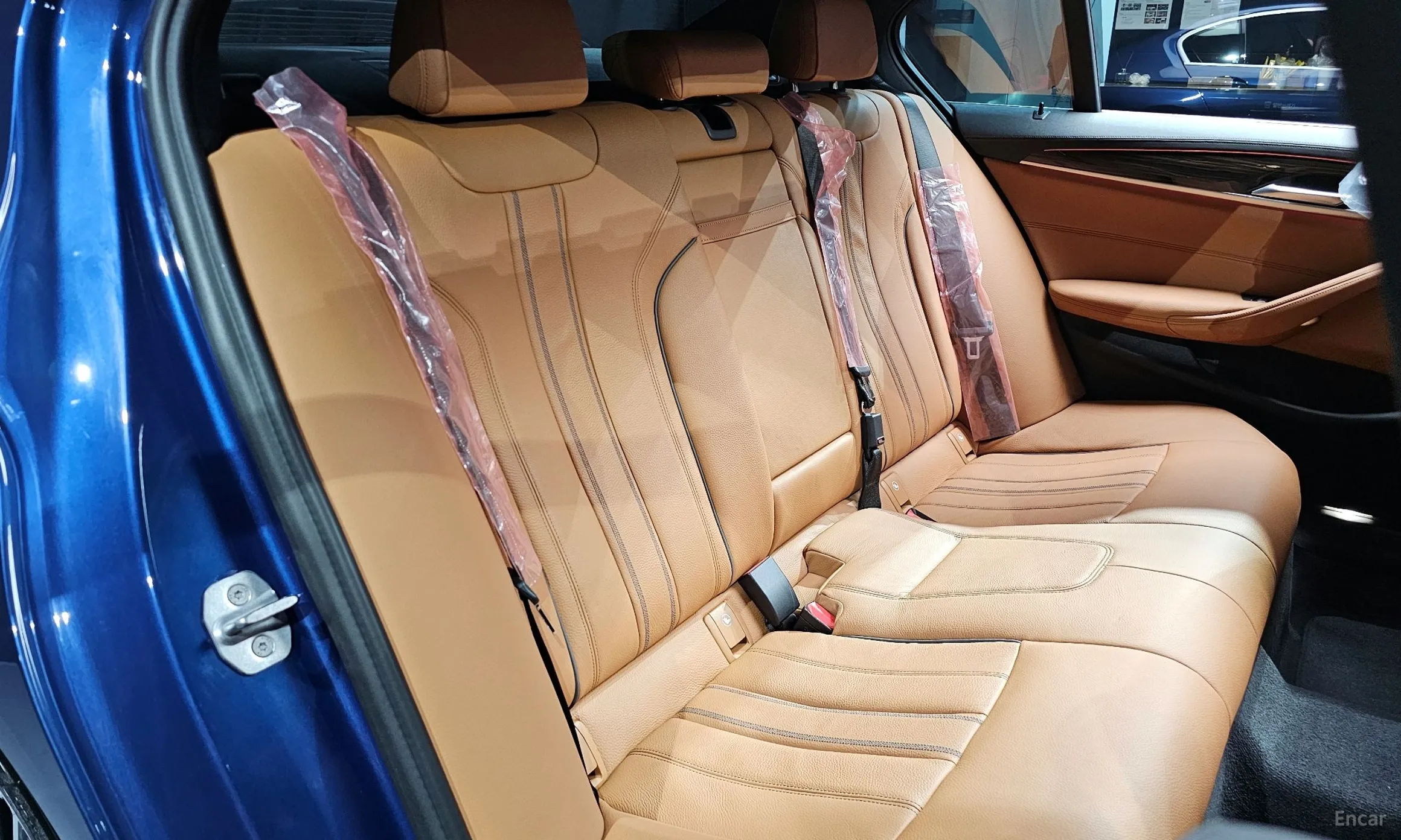 BMW 5 Series (G30) превью 12